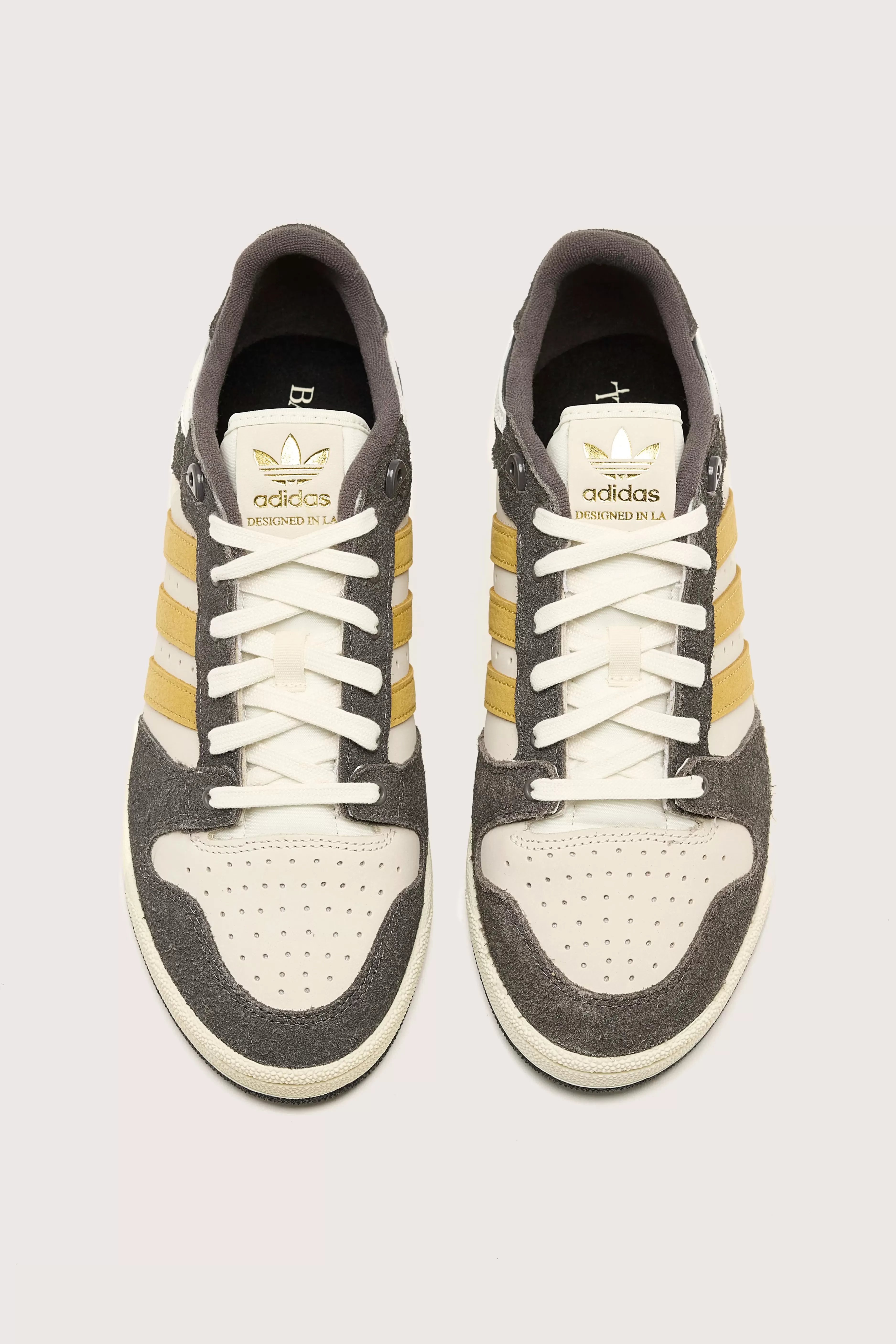 Adidas Centennial RM : Promotion Éclair Exclusive pour Hommes - Dernières Paires Disponibles !