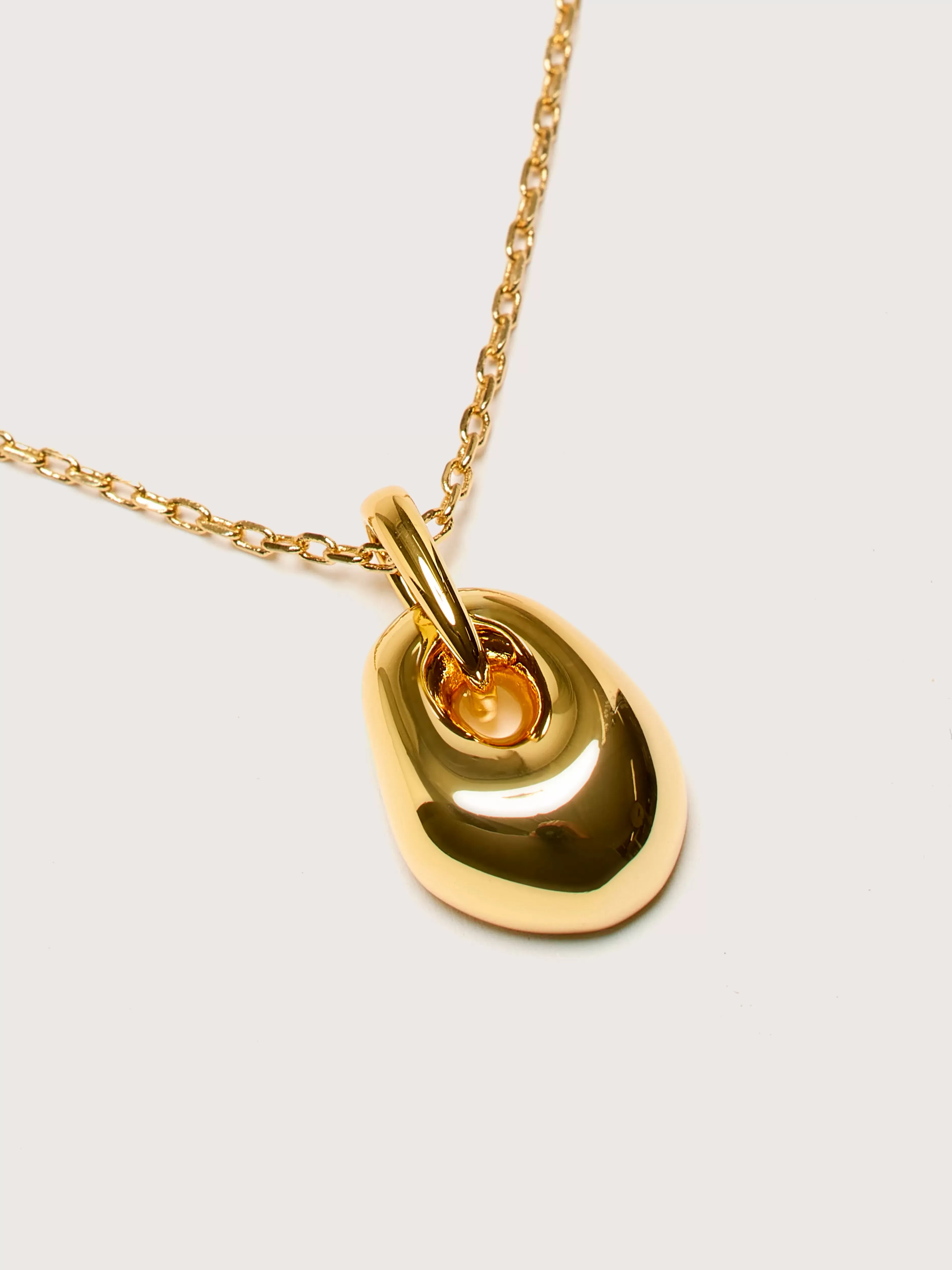 Collier Galet Doré | Bijou Élégant Minimaliste - Création Exclusive Anni Lu Édition Été 2024