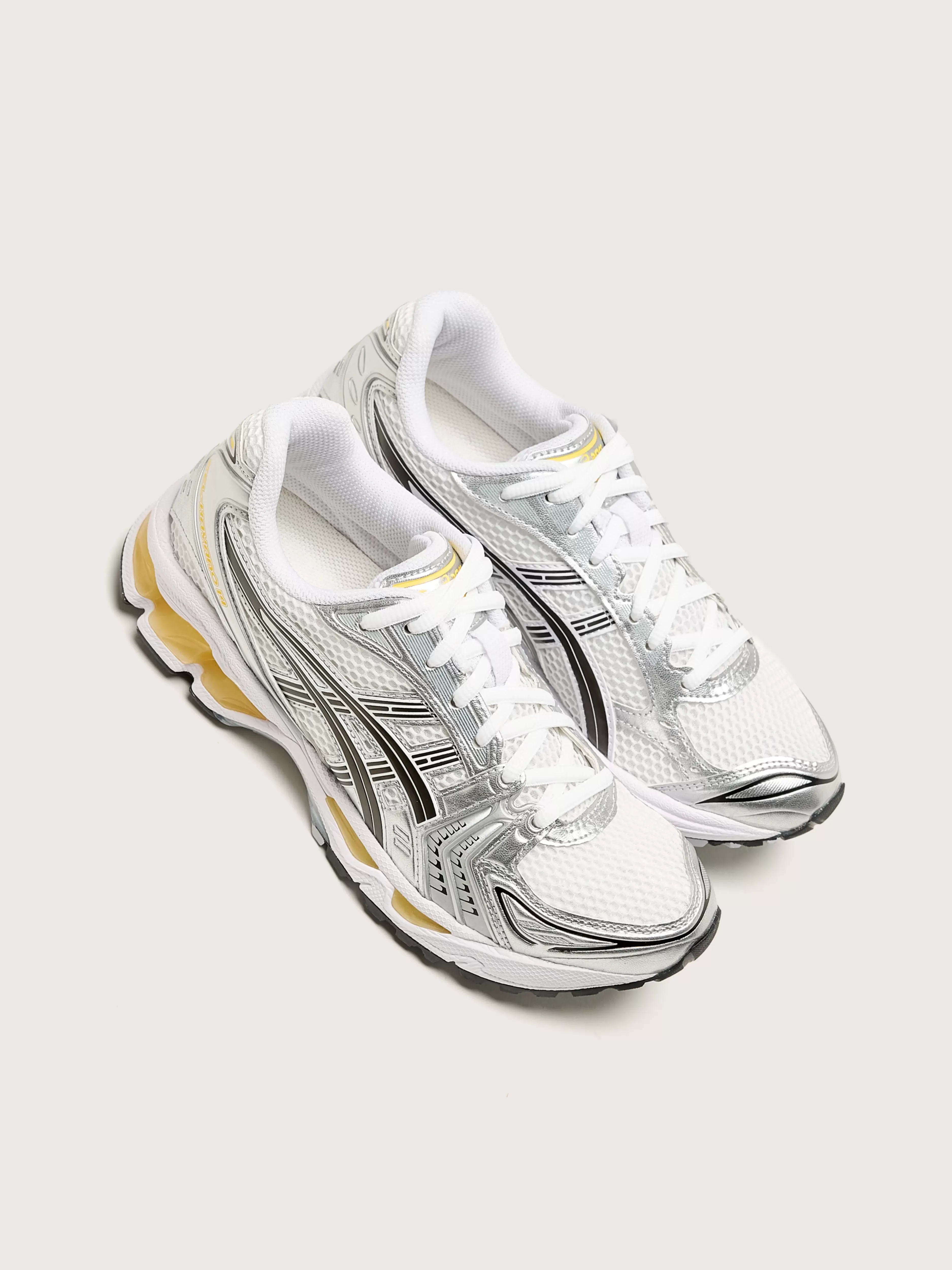 Chaussures de Sport Asics Gel-Kayano 14 - Modèle Femme Confort Optimal avec Style Rétro en Promotion Exclusive