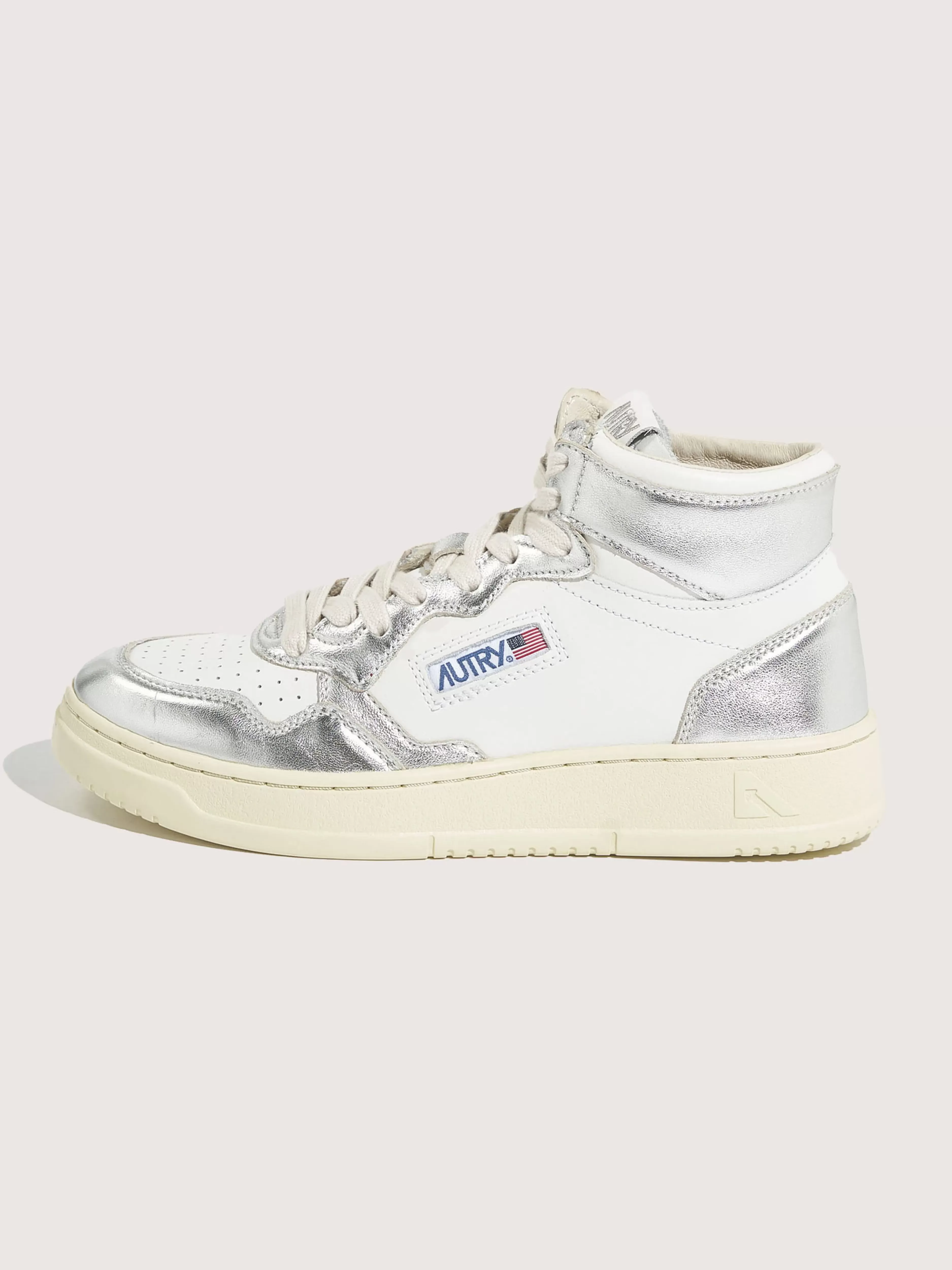 Découvrez les Baskets Medalist mi-montantes bicolore pour femme - Confort & Style Autry à prix doux