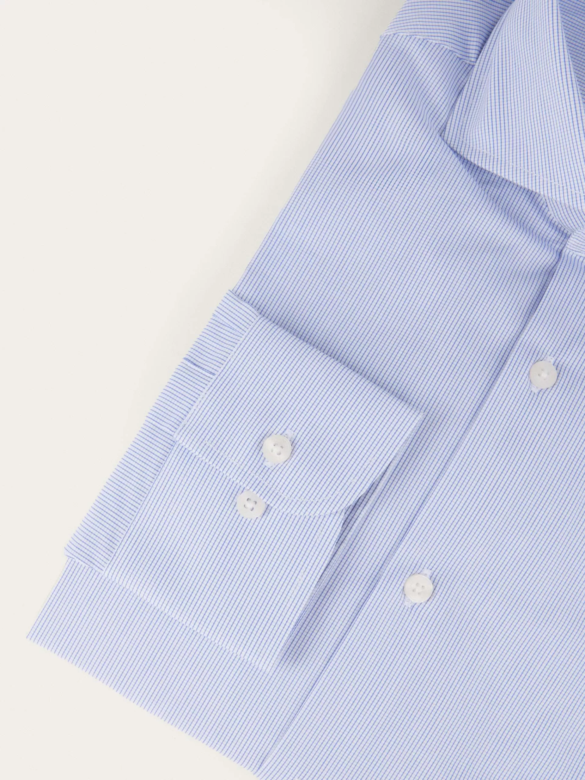 Chemise décontractée Alvaro Moreno en micro-motifs à carreaux bleu - Légère et respirante pour un style décontracté