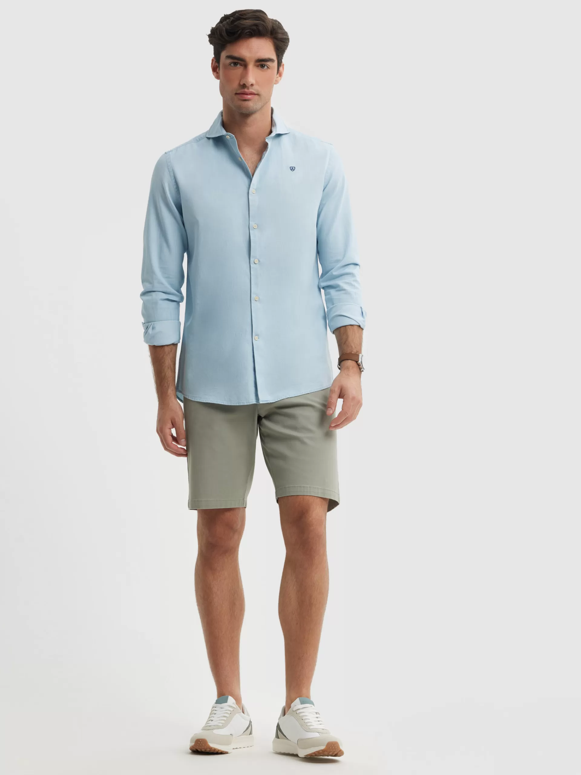 Alvaro Moreno Veste-Shirt Dénim Bleu Ciel - Style Urbain avec Détails Contrastants