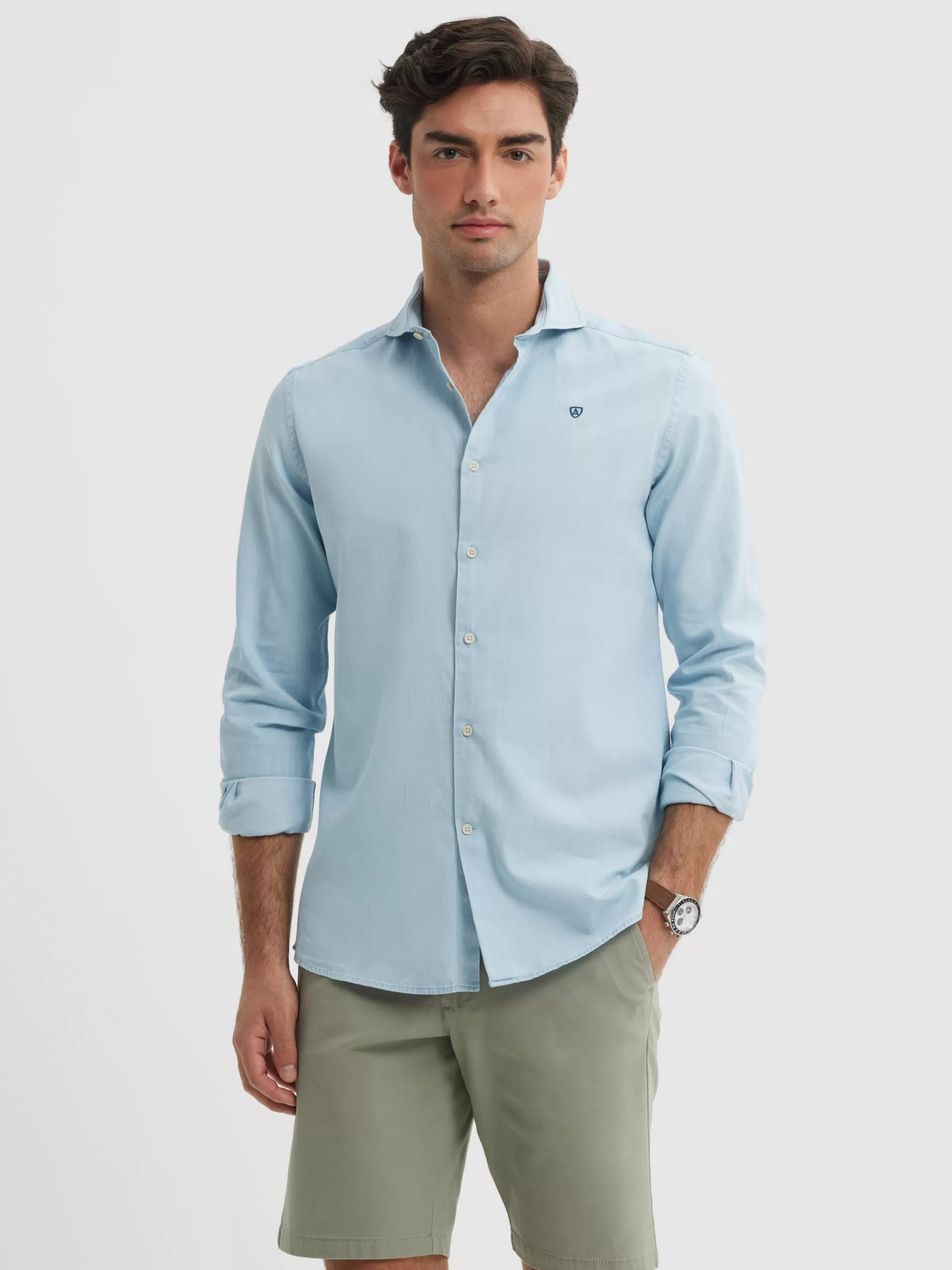 Alvaro Moreno Veste-Shirt Dénim Bleu Ciel - Style Urbain avec Détails Contrastants