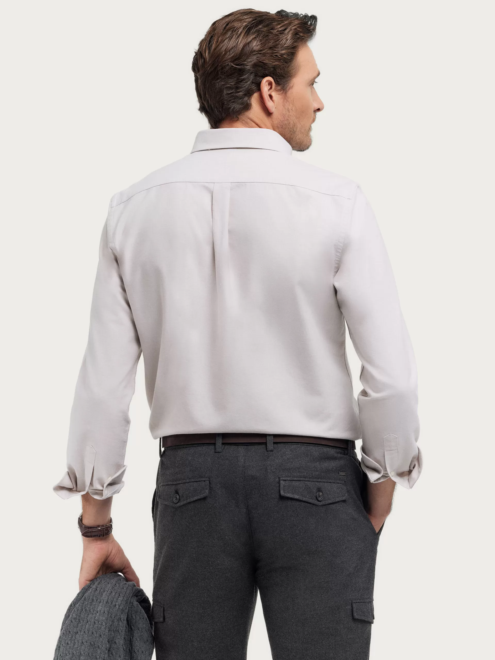 Chemise élégante en tissu Oxford couleur sable - Collection Alvaro Moreno