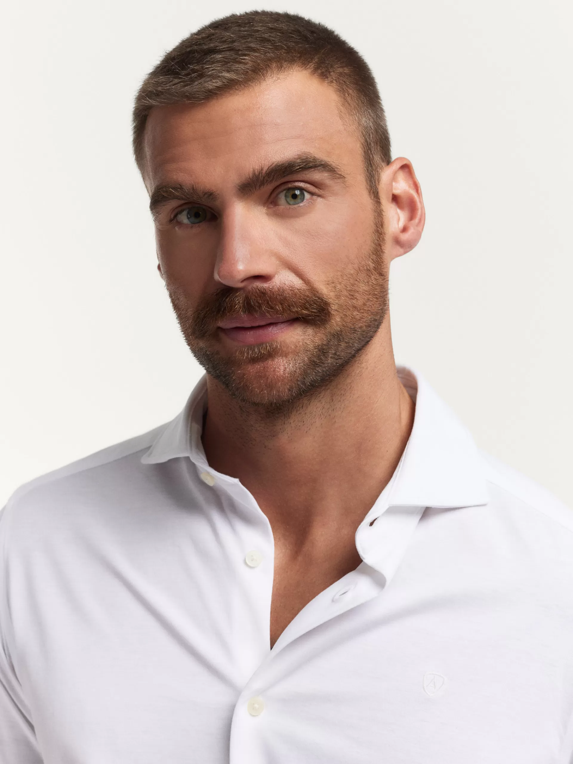 Chemise Alvaro Moreno en Maille Souple - Tendance Actuelle - Blanc Neutre Confort Optimal