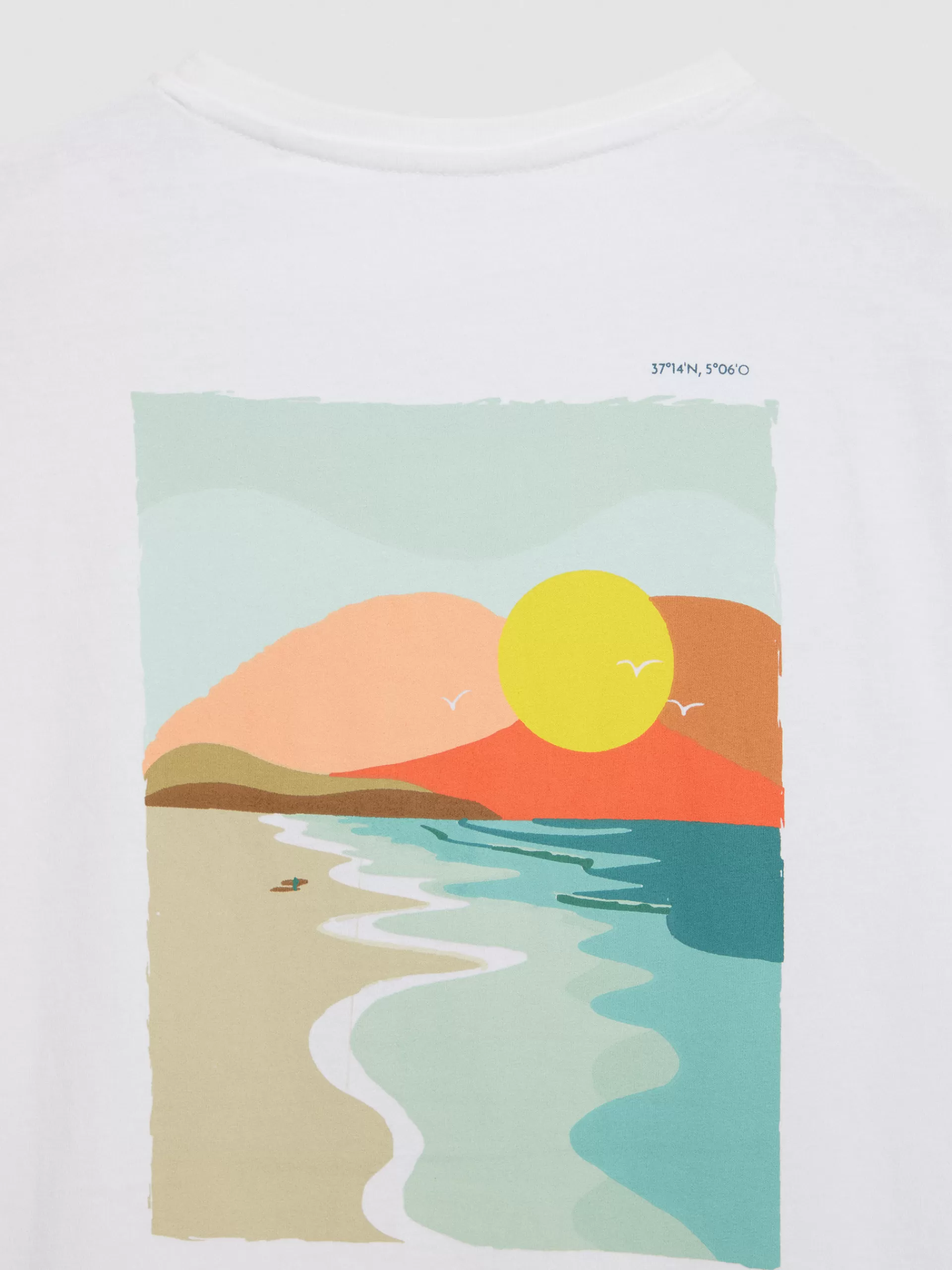 T-Shirt Oxygen Design Élégant - Alvaro Moreno Collection en Blanc Pur, Coupe Confortable pour un Look Urbain