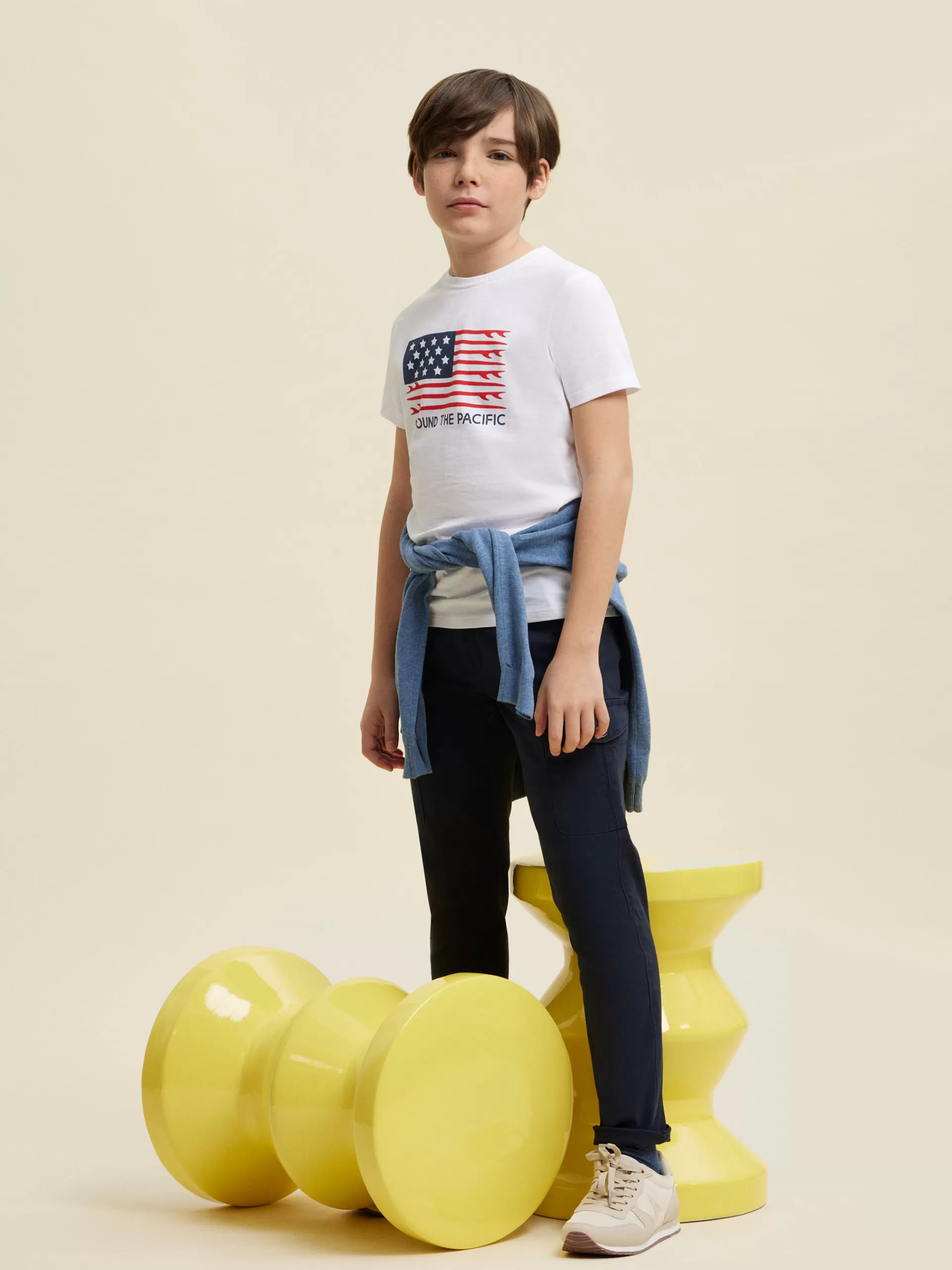 Découvrez le nouveau T-shirt sportif Alvaro Moreno pour enfants - Modèle américain en coton blanc de qualité