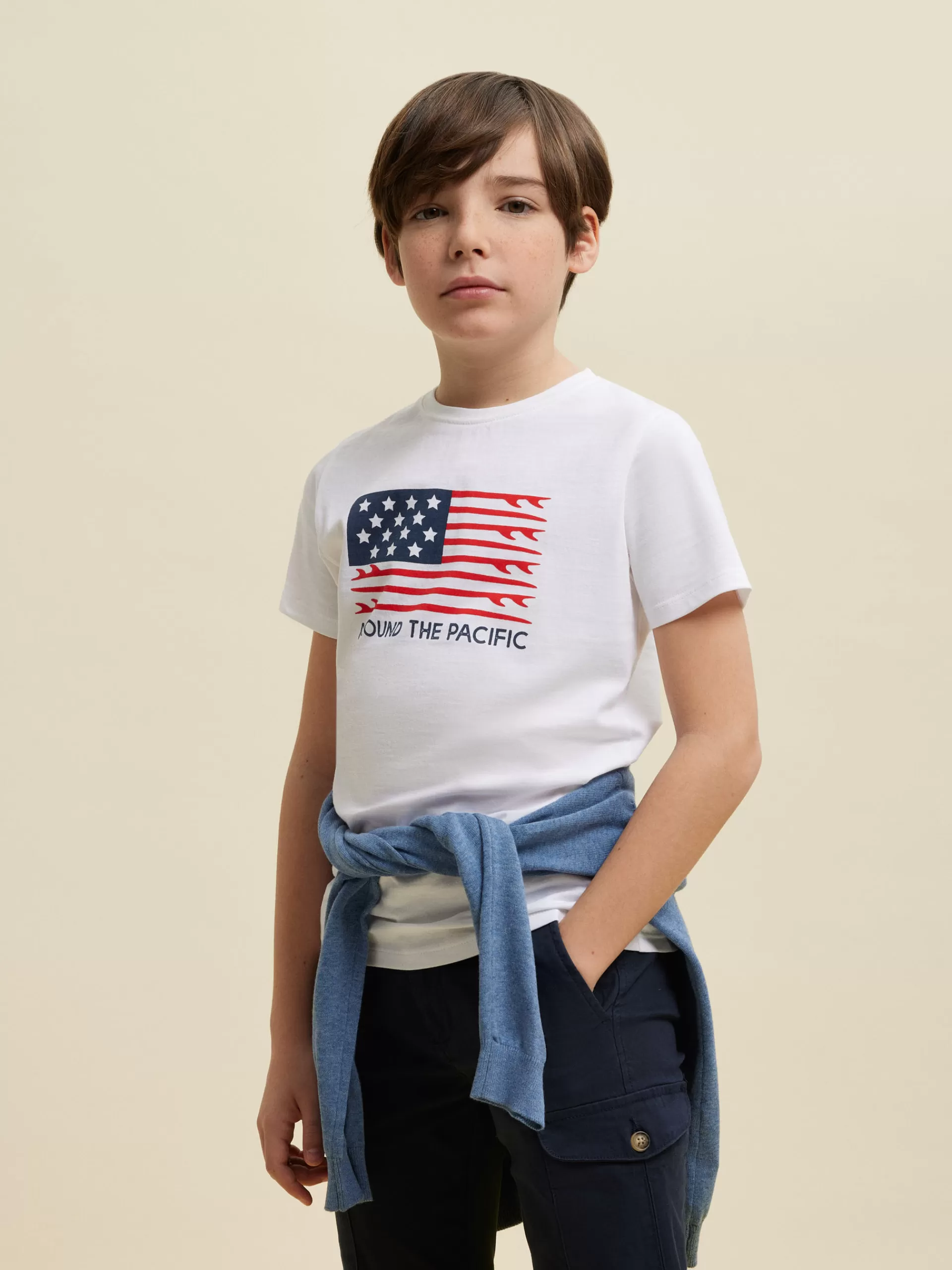 Découvrez le nouveau T-shirt sportif Alvaro Moreno pour enfants - Modèle américain en coton blanc de qualité