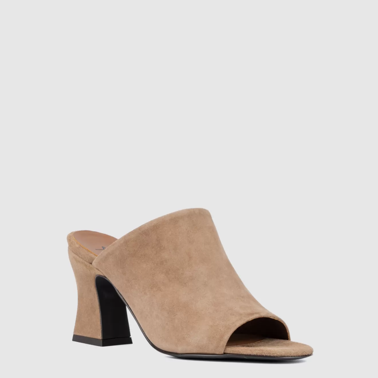 Bottes Aquatalia Carmina pour Femme - Talons Confortables Élégants (Collection Automne-Hiver, Cuir Imperméable & Style Luxe Urbain)