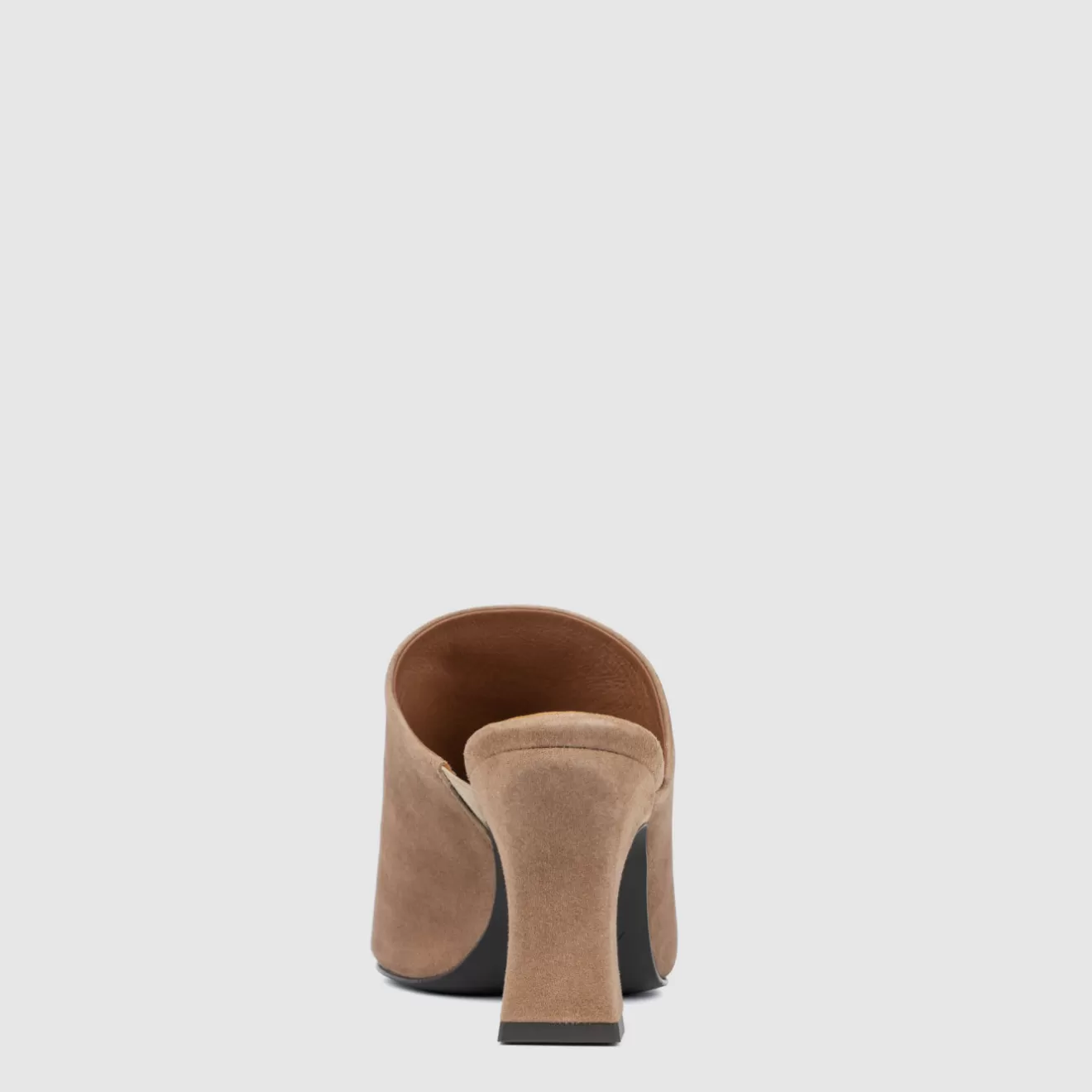 Bottes Aquatalia Carmina pour Femme - Talons Confortables Élégants (Collection Automne-Hiver, Cuir Imperméable & Style Luxe Urbain)