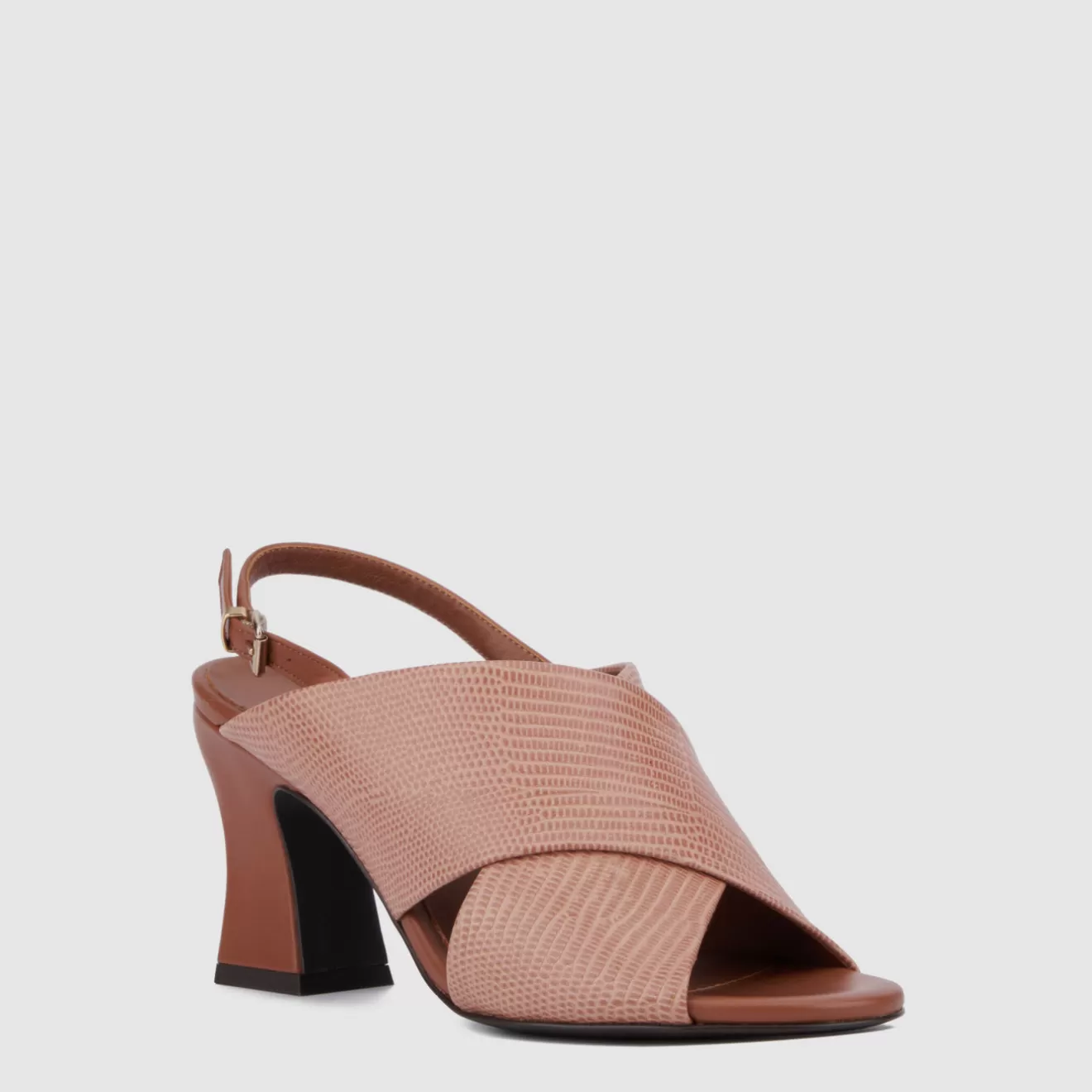 Solde Éclair Exclusif : Mocassins Aquatalia Catarina Toffee · Stock Limité  
Dernière Chance - Chaussures Élégantes en Cuir Souple · Profitez des Prix Fous