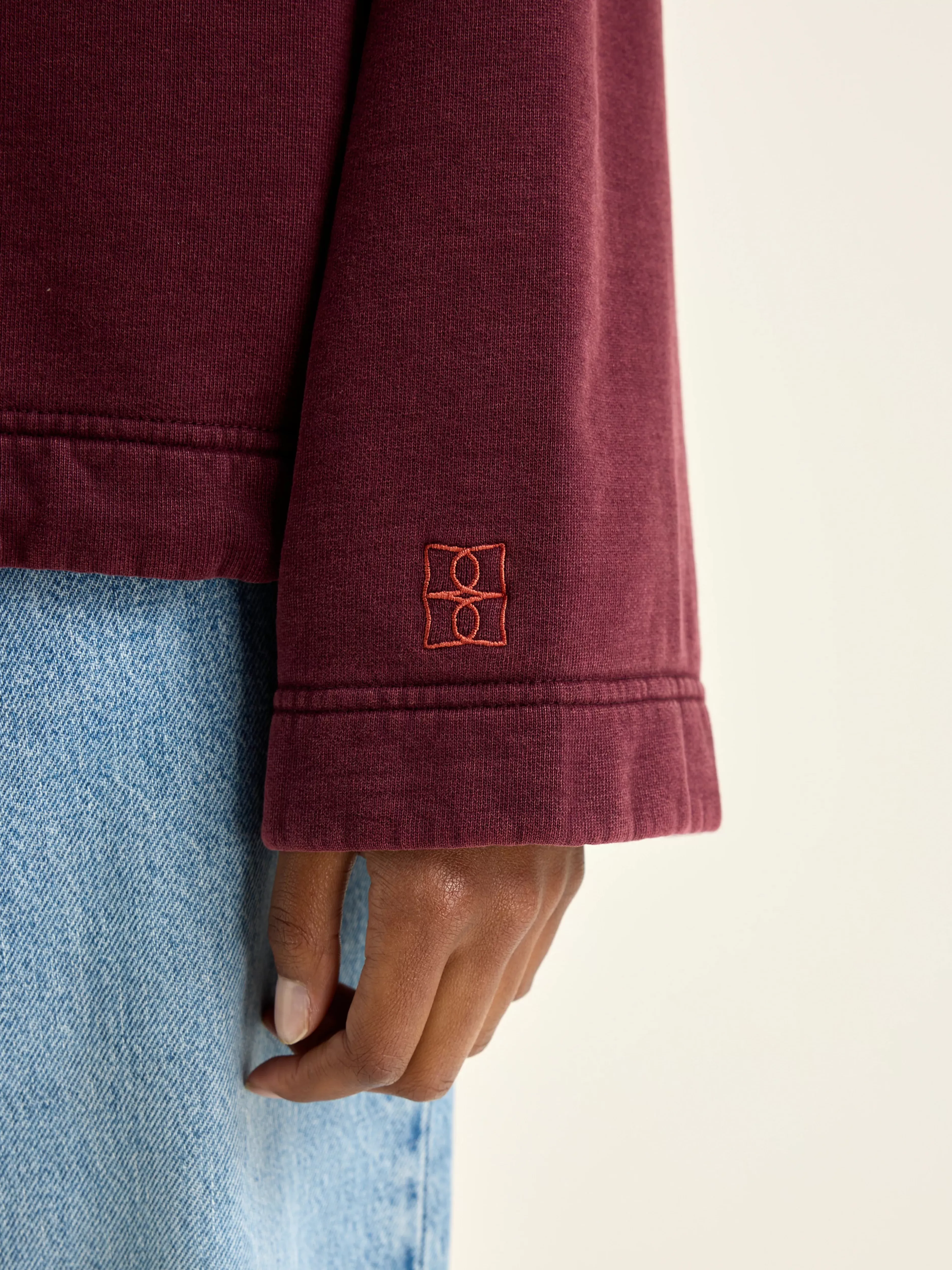 Cate – Pull à capuche Bellerose avec découpe confortable et détails contrastés | Matière douce | Disponible en boutique officielle