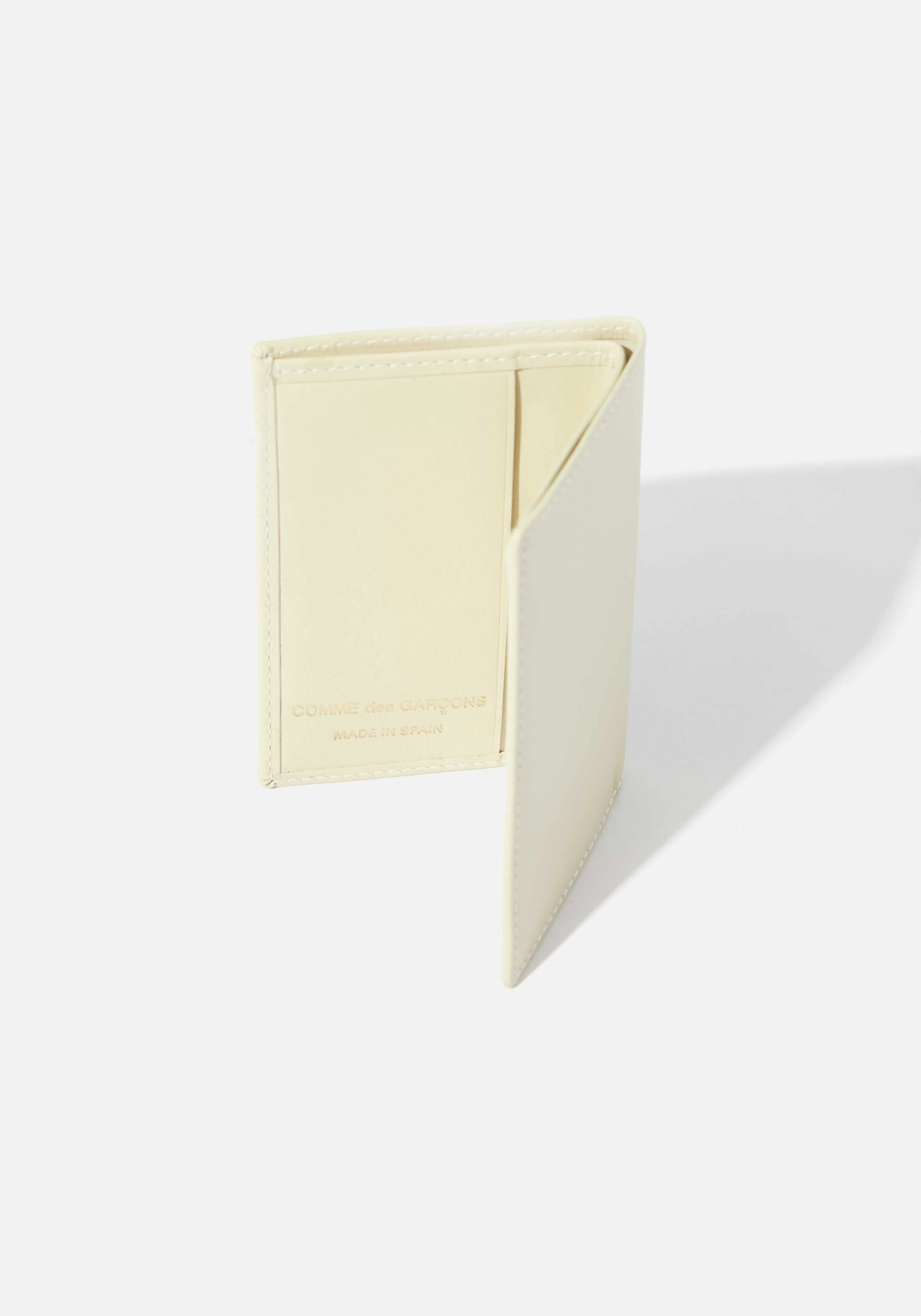 Portefeuille compact MKI Miyuki Zoku par Comme des Garçons - Accessoire lifestyle élégant pour cartes et billets