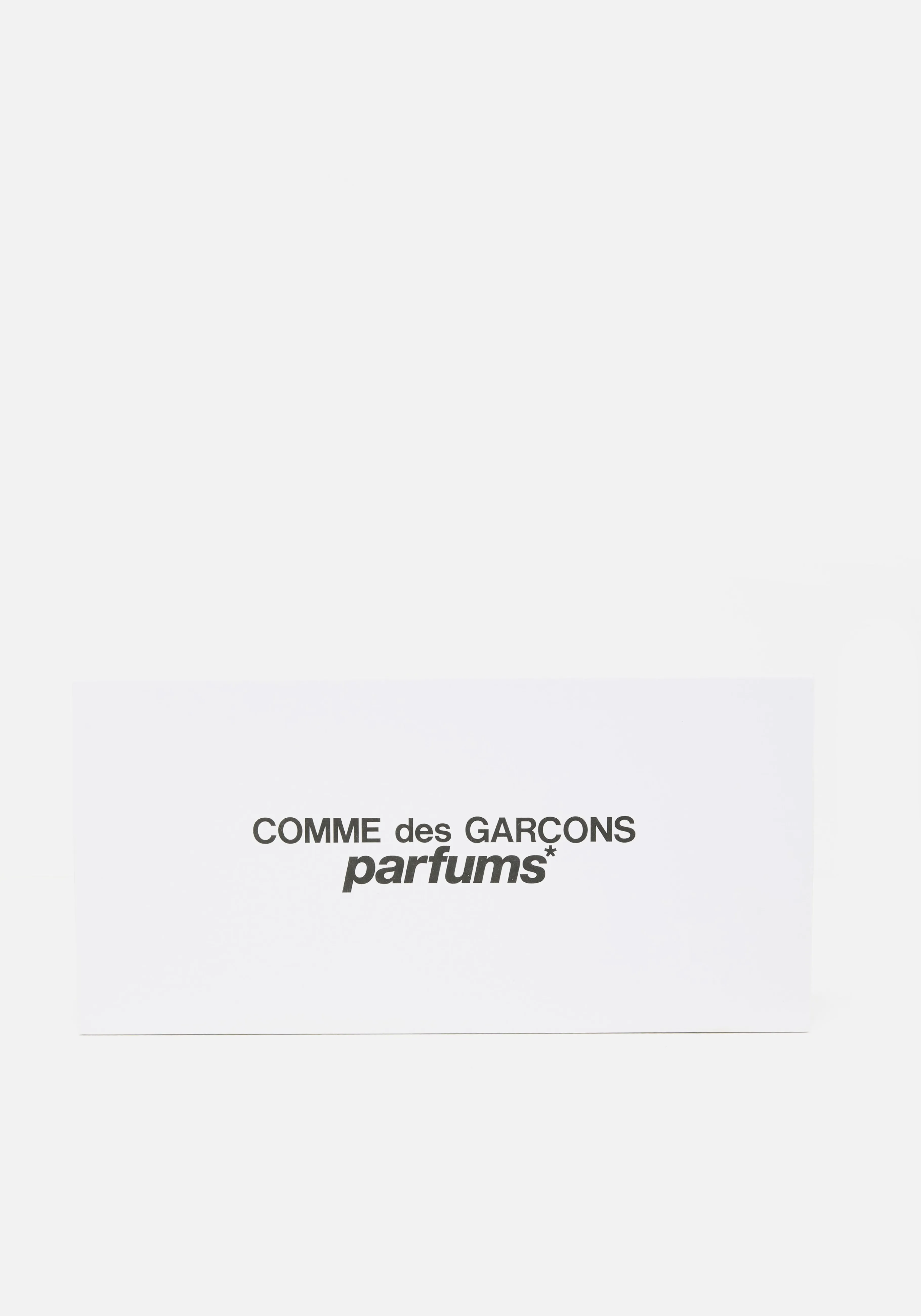 Édition Découverte Miyuki Zoku - Coffret Parfums & Art de Vivre par Comme des Garçons 

(Alternative plus poétique) : 
L'Odyssée Sensorielle Miyuki Zoku : Coffret Initiatique Comme des Garçons - Parfums d'Exception & Élégance Urbaine