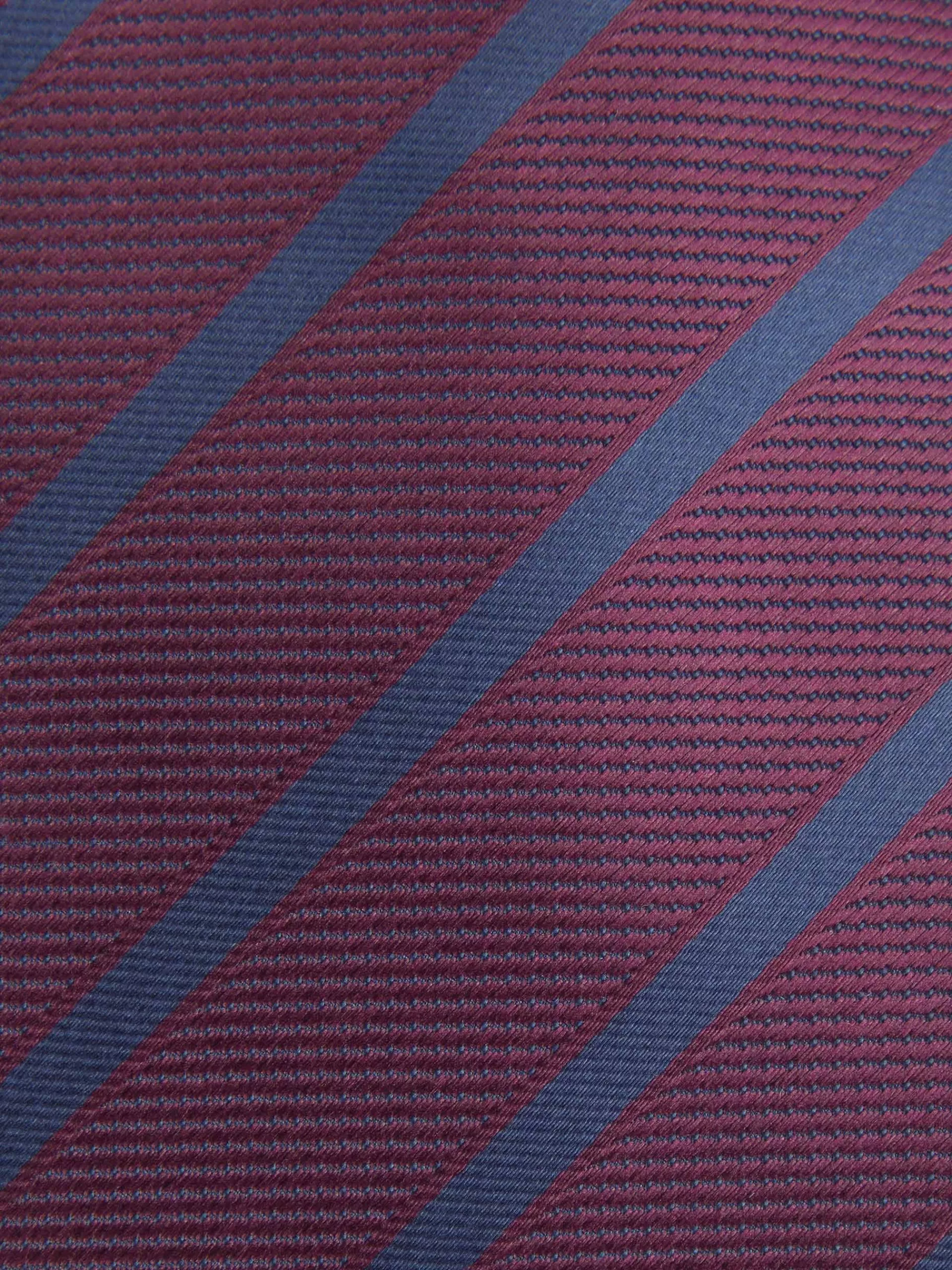 Cravate en Soie Jacquard Alvaro Moreno - Rouge Bordeaux Élégant, Édition Limitée