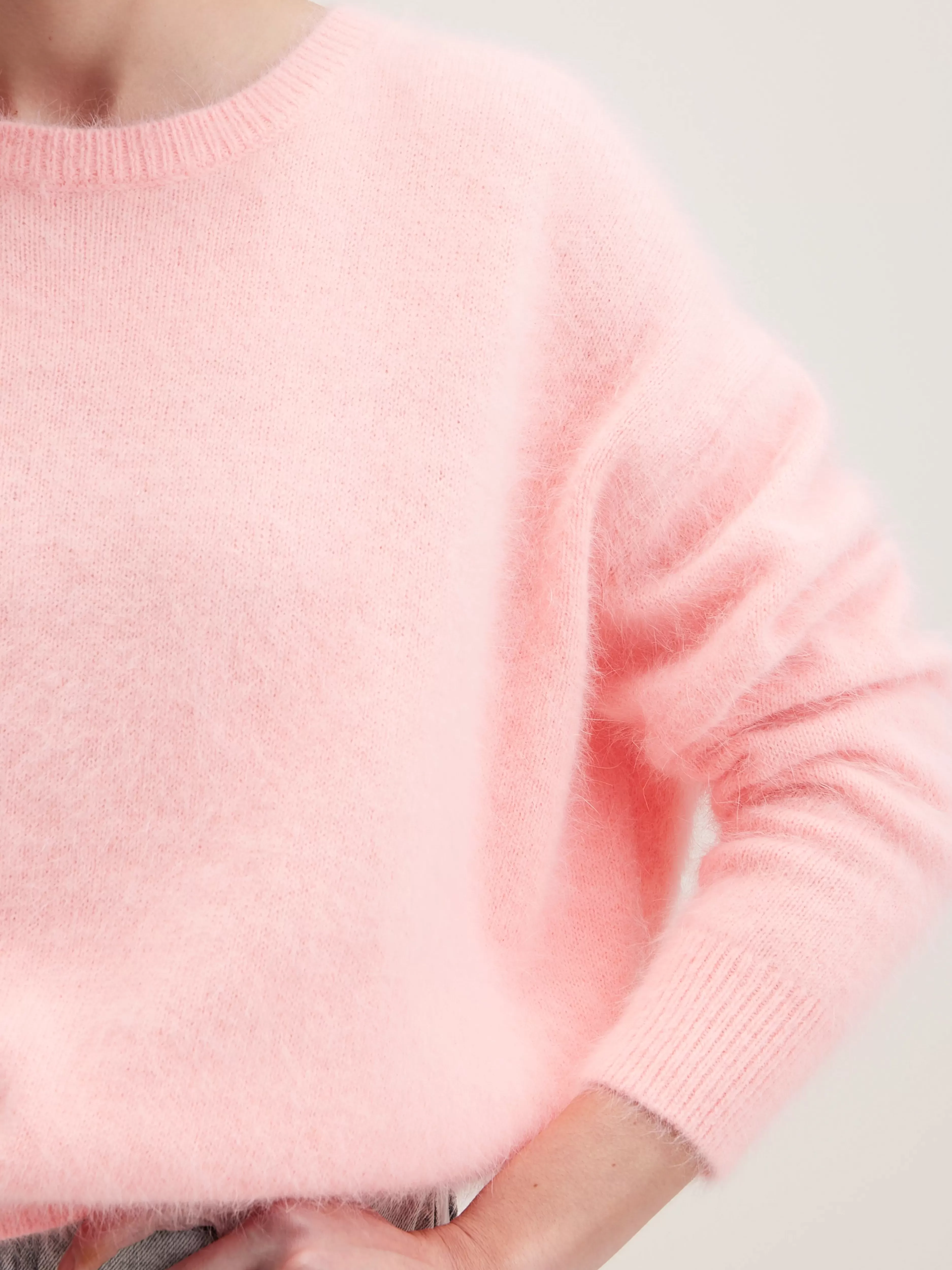 Découvrez le Pull Bellerose en Laine Angora Mixte - Élégance & Confort chez Datus | Promotion Exclusive sur Stock Limité