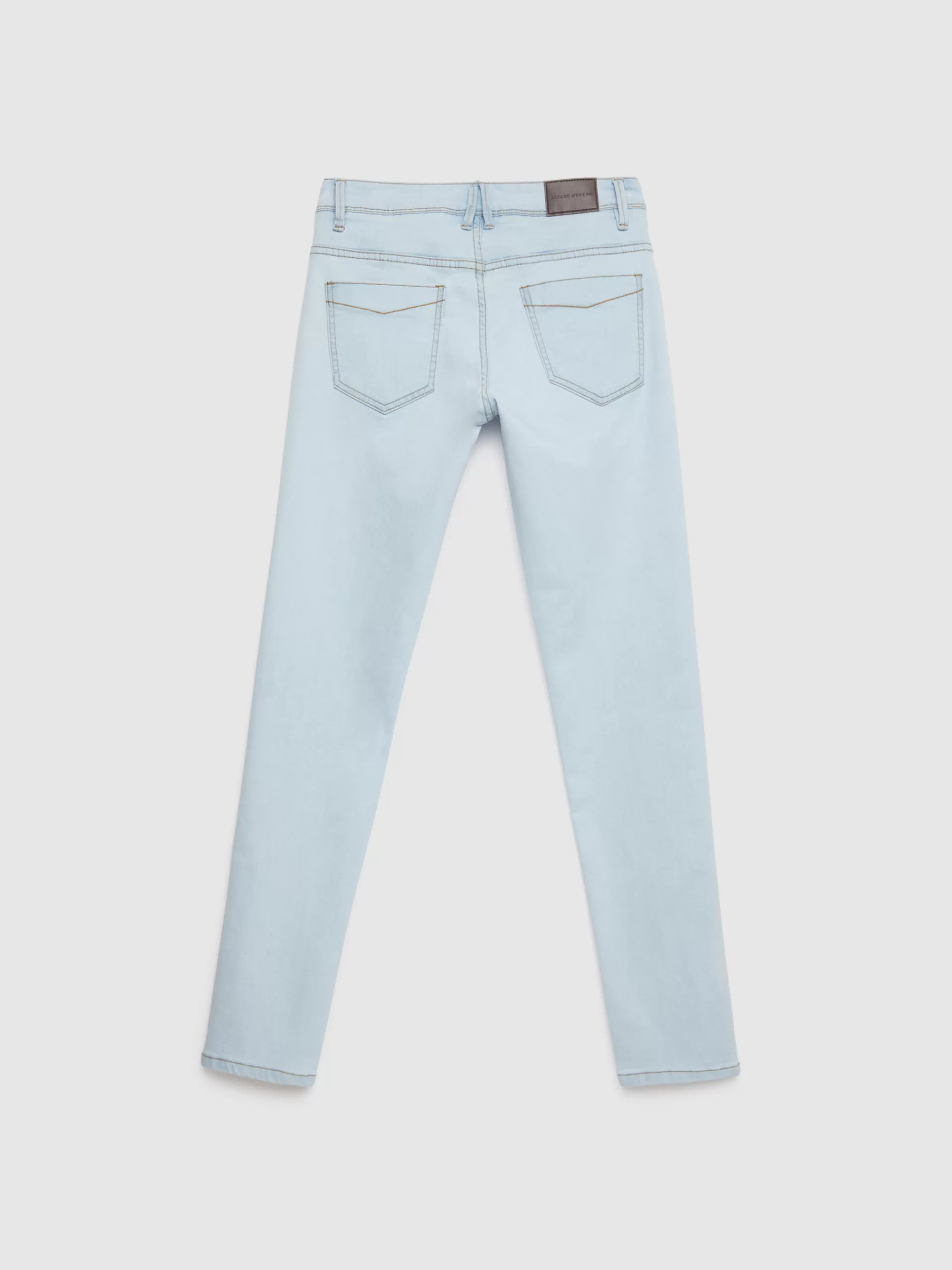 Jean cigarette Alvaro Moreno en denim bleu ciel - Coupe ajustée tendance