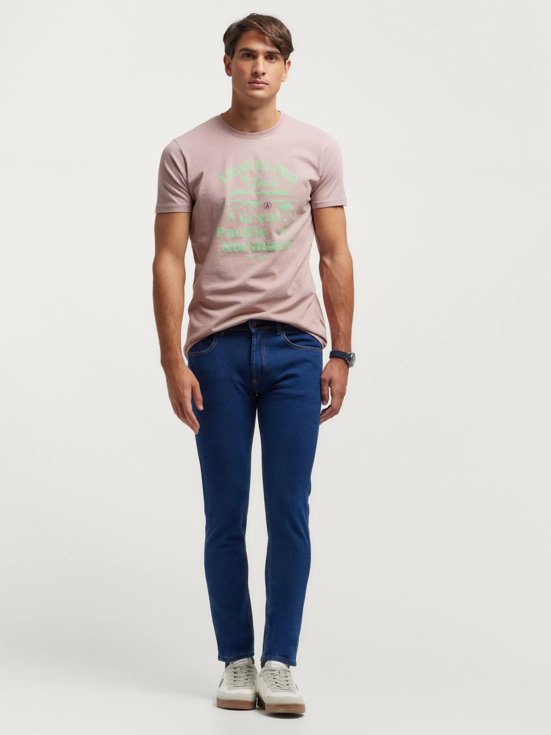 Édition Exclusive : Jean Slim Ultrafin Bleu Marine Profond - Offre Limitée par Alvaro Moreno | Dernières Pièces Disponibles !