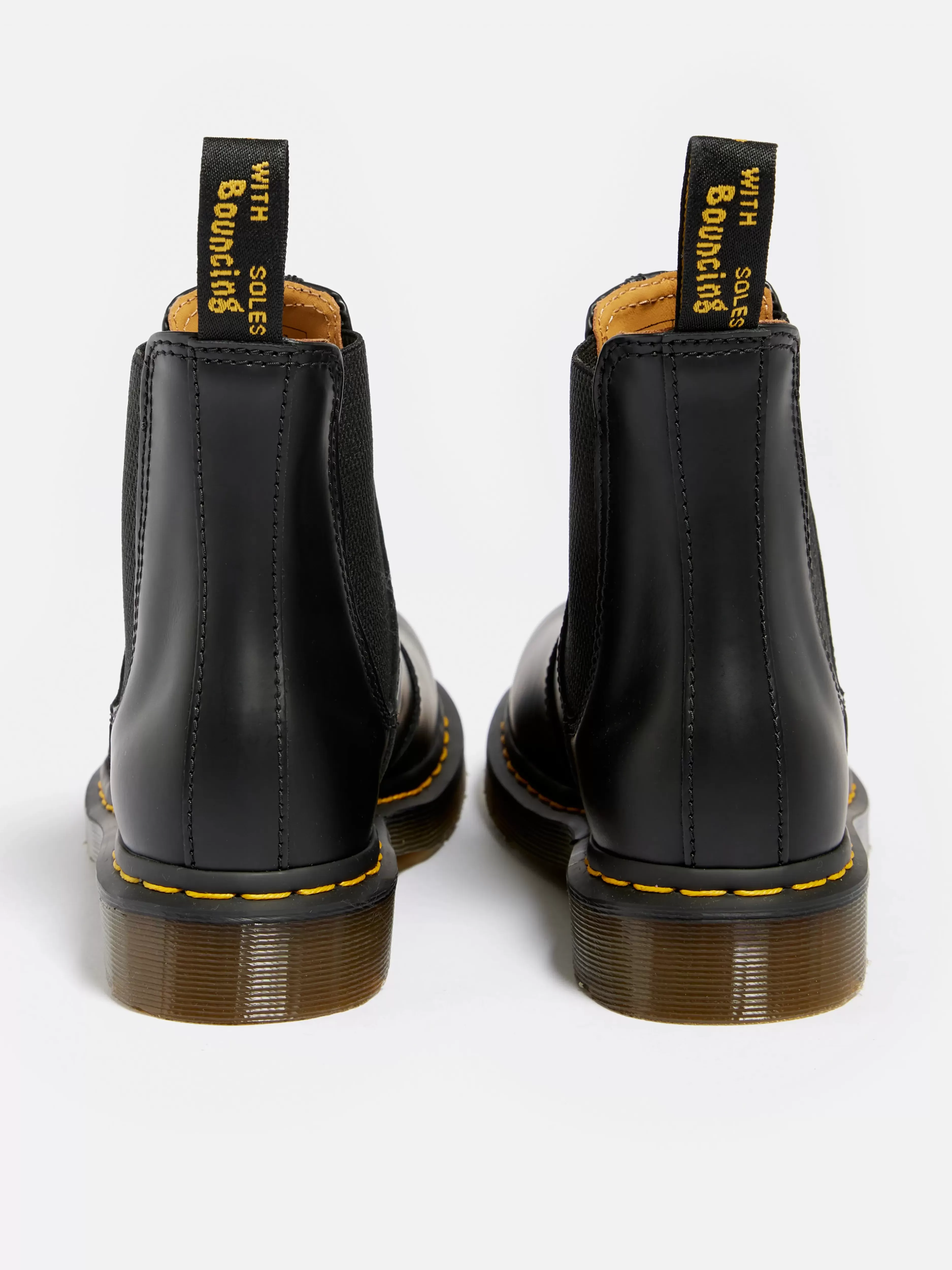 Bottes Chelsea Dr. Martens 2976 en Cuir Lisse - Style Intemporel pour Femme | Confort Urbain & Élégance Rebelle - Collection Officielle