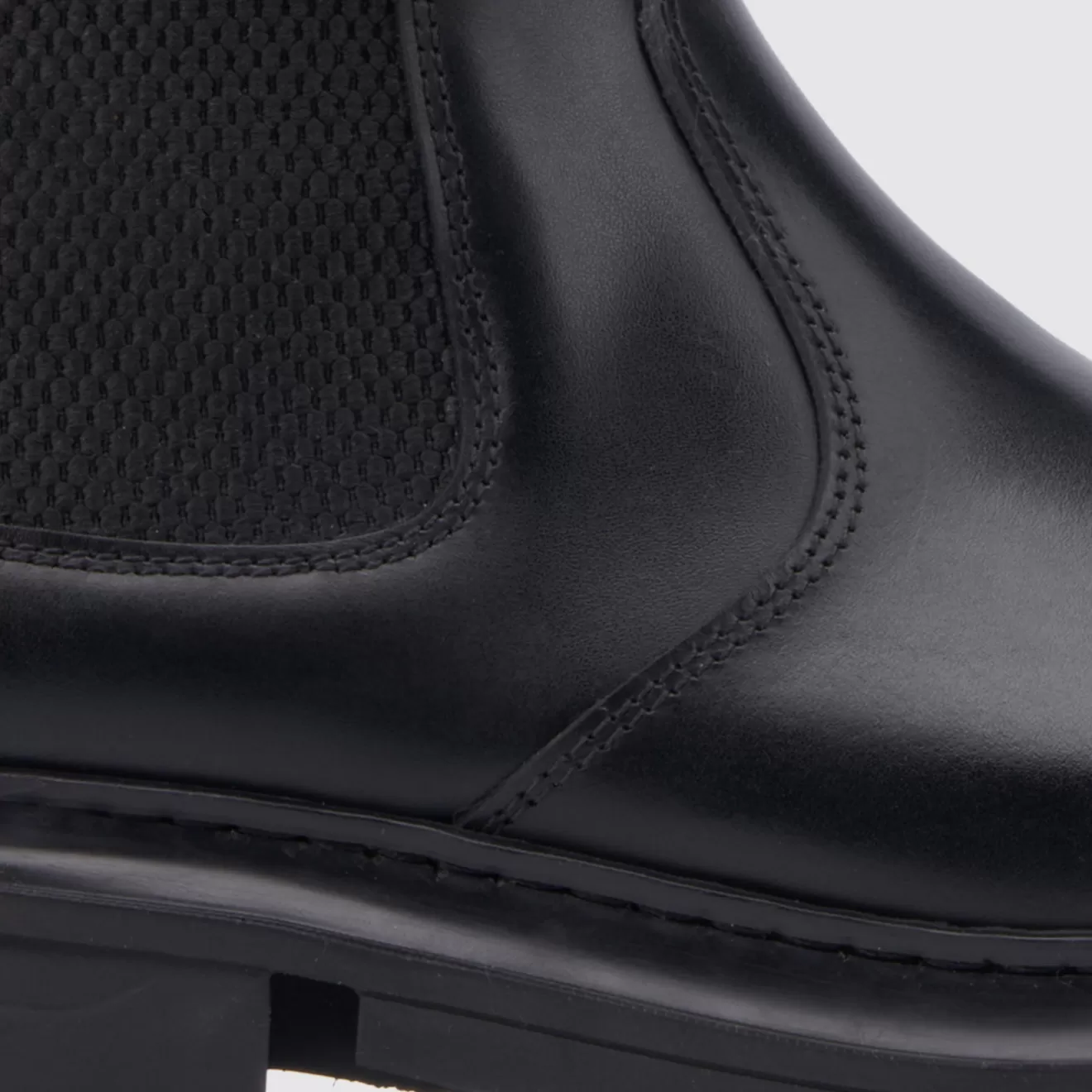 Bottes Aquatalia Enrico en Cuir Noir - Élégantes avec Promotion Exclusive (Dernière Chance)