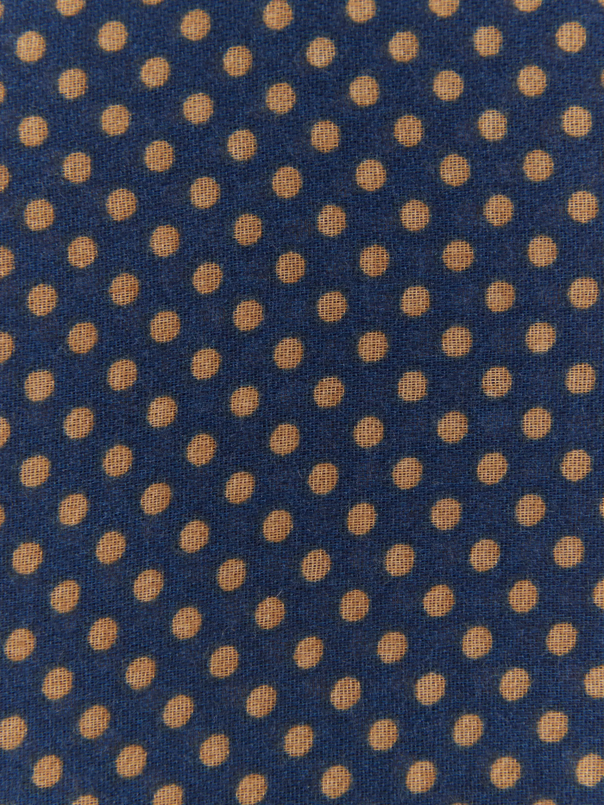 Écharpe Alvaro Moreno en ton camel - Imprimé foulard intemporel pour un style bohème élégant  

(Note: SEO