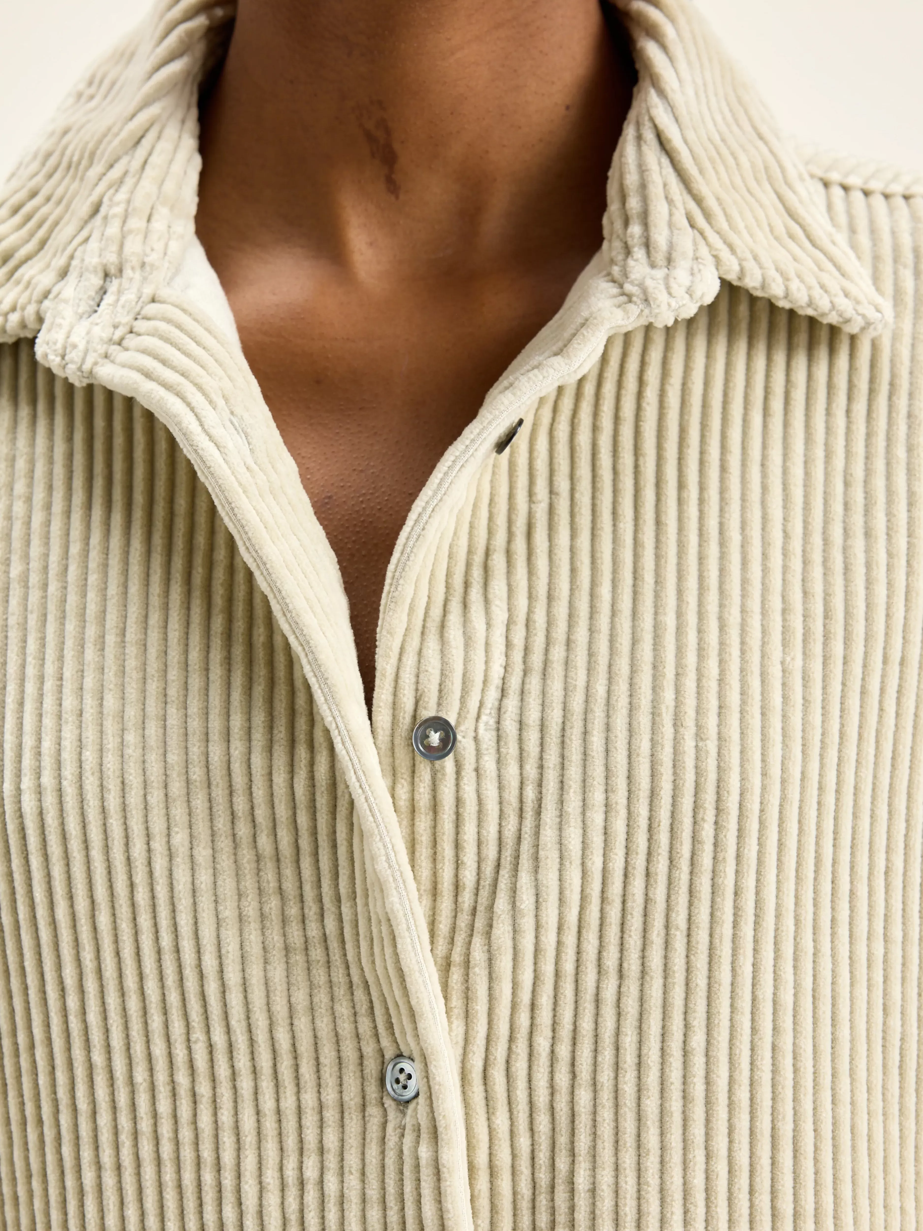 Chemise en velours côtelé Ginna - Collection automne-hiver Bellerose pour un style décontracté chic