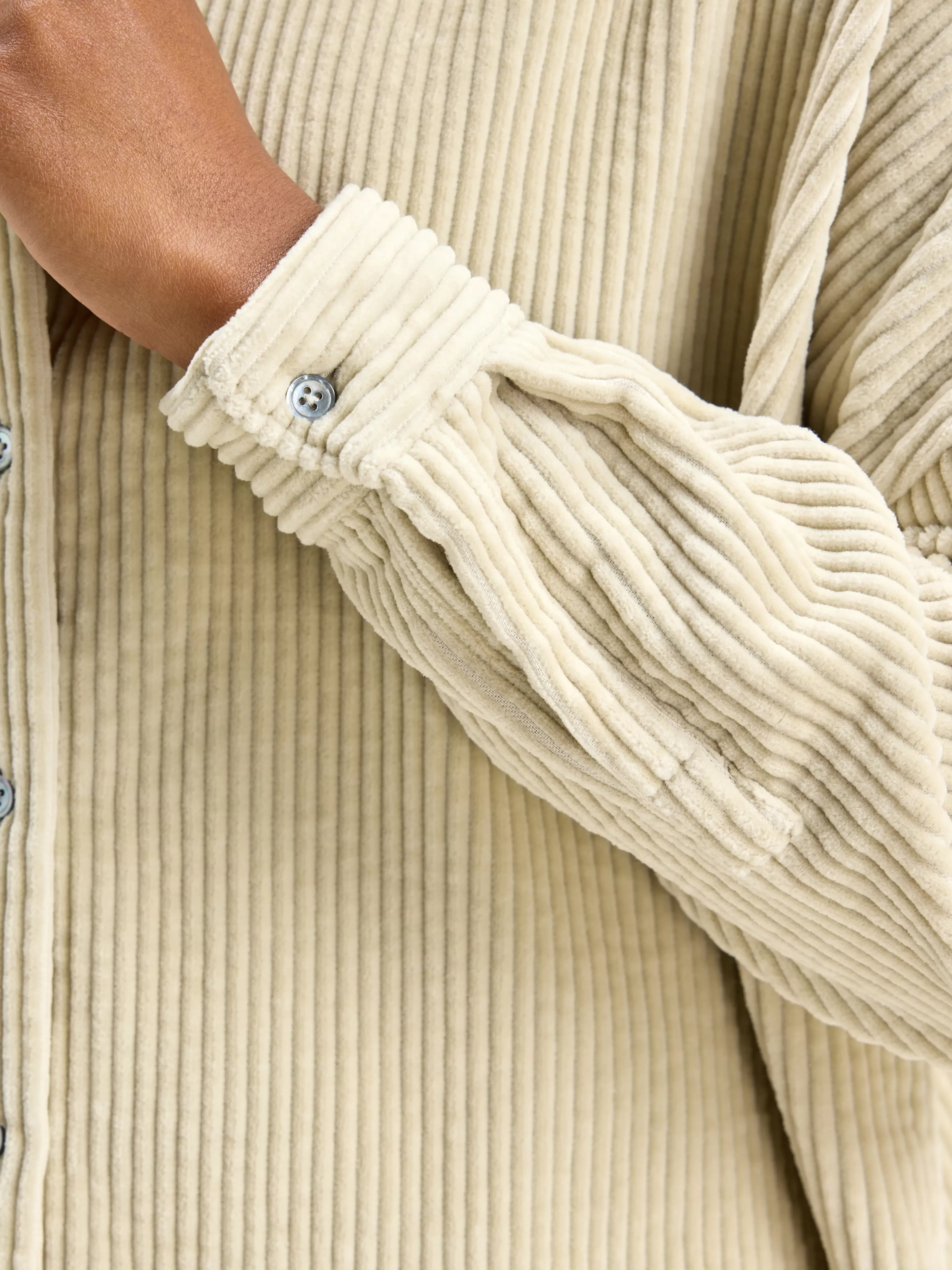 Chemise en velours côtelé Ginna - Collection automne-hiver Bellerose pour un style décontracté chic