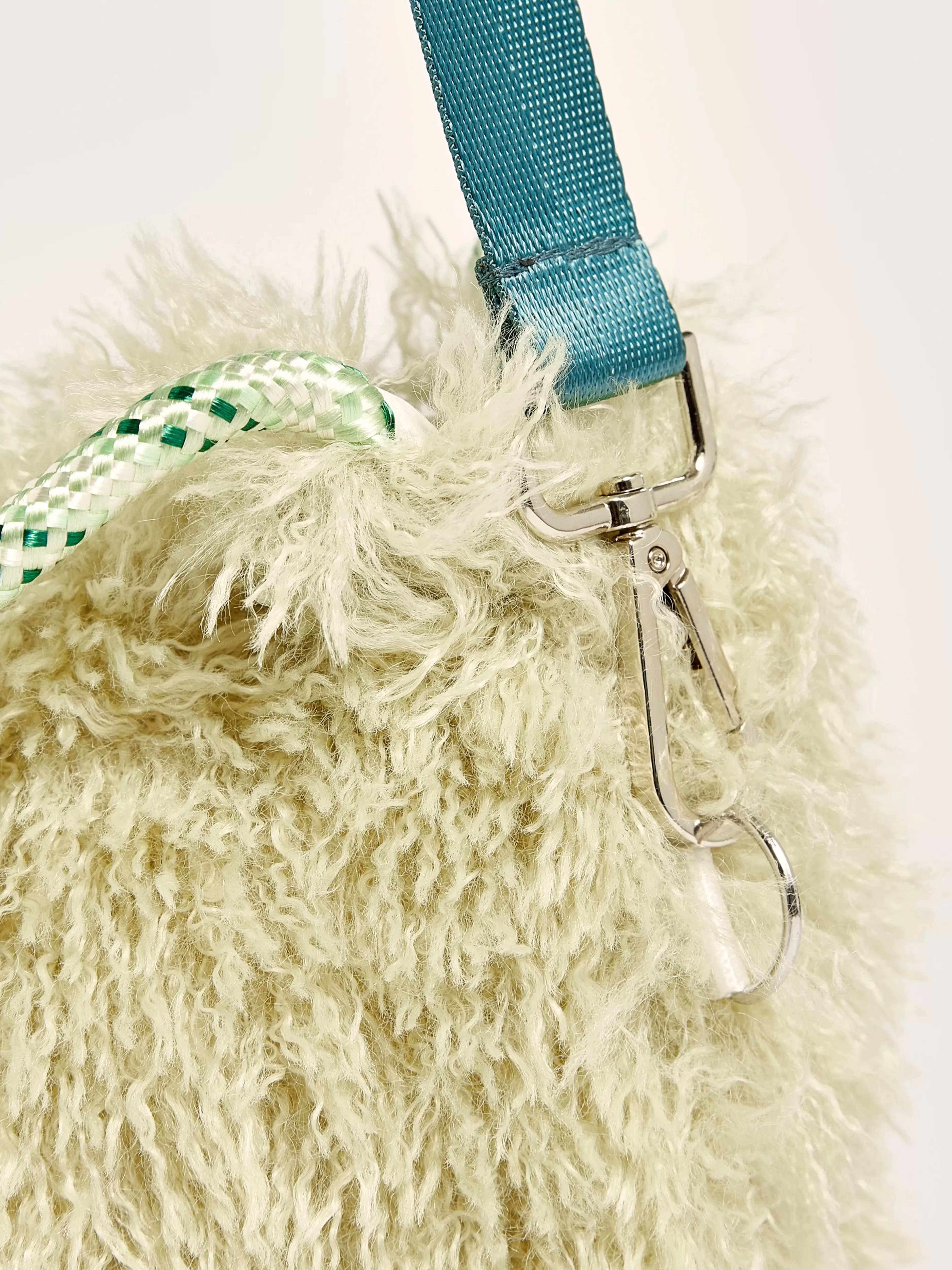 Boutique Helmin Schoudertas-Bellerose - Découvertes Élégantes & Art de Vivre Exclusif
