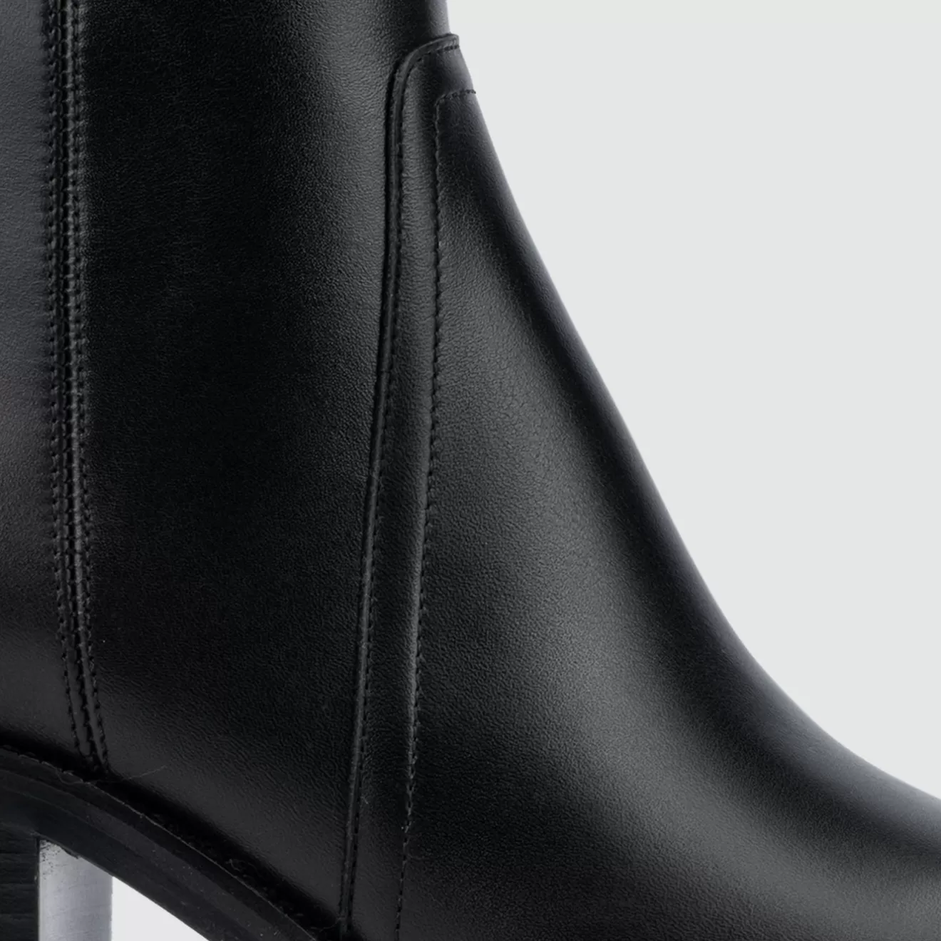 Promotion Éclair : Bottes Aquatalia Janella en Noir – Édition Limitée à Saisir