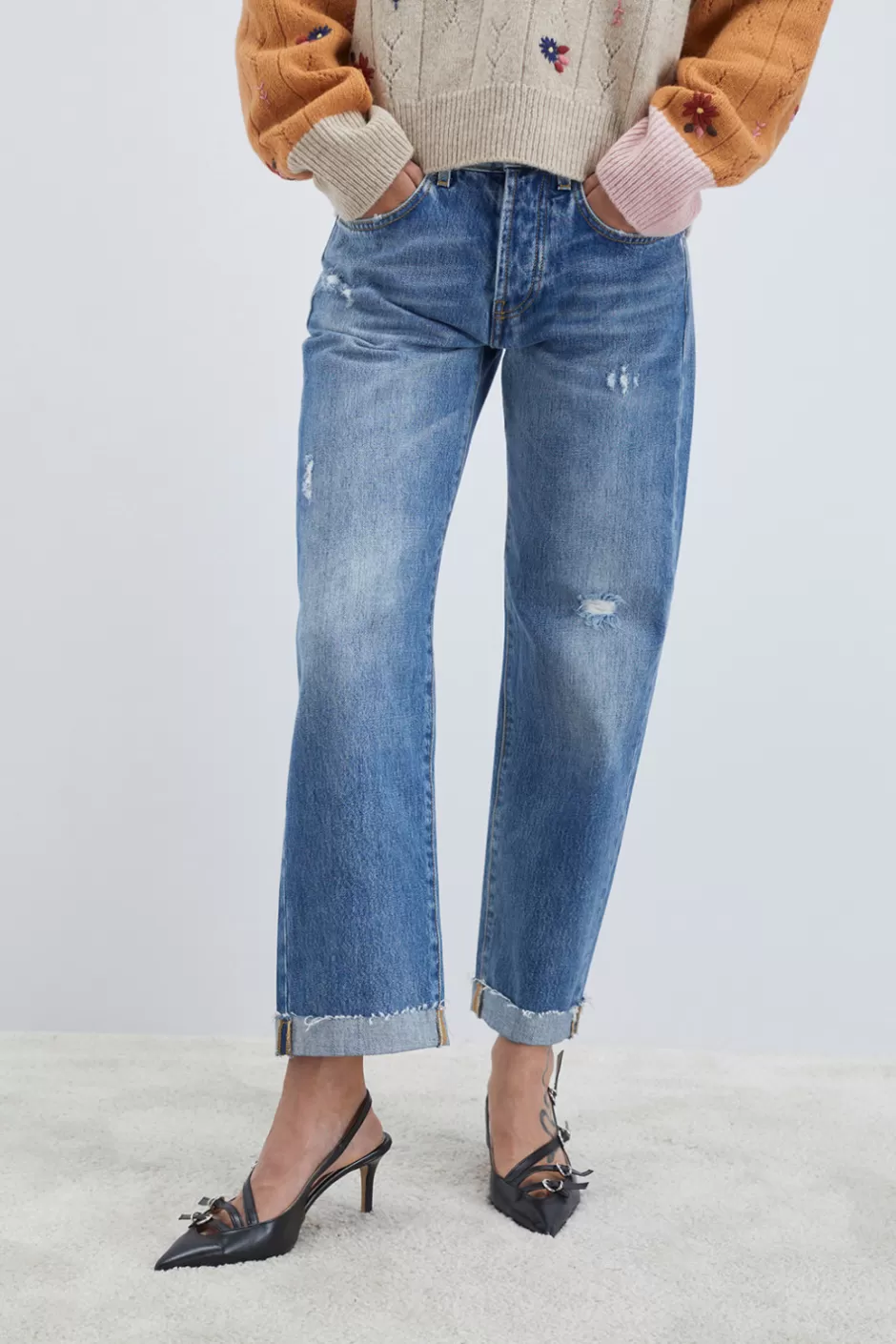 Pantalon Jean Donna Roy Rogers - Collection Printemps par Oskar Solomun, Détails Emblématiques et Coupe Femme Moderne