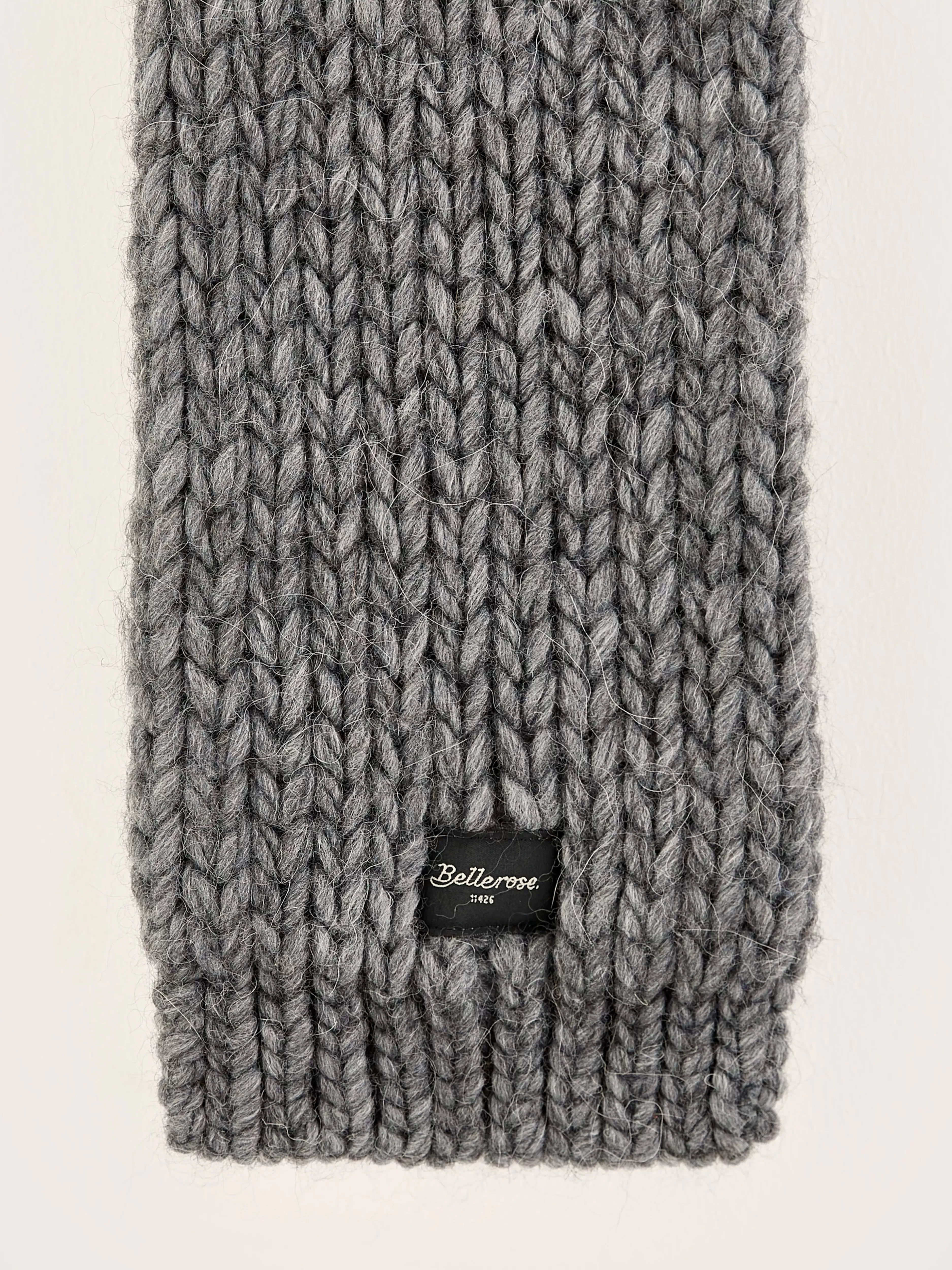 Écharpe Tricotée Douce Bellerose - Accessoire Hiver Élégant & Confortable