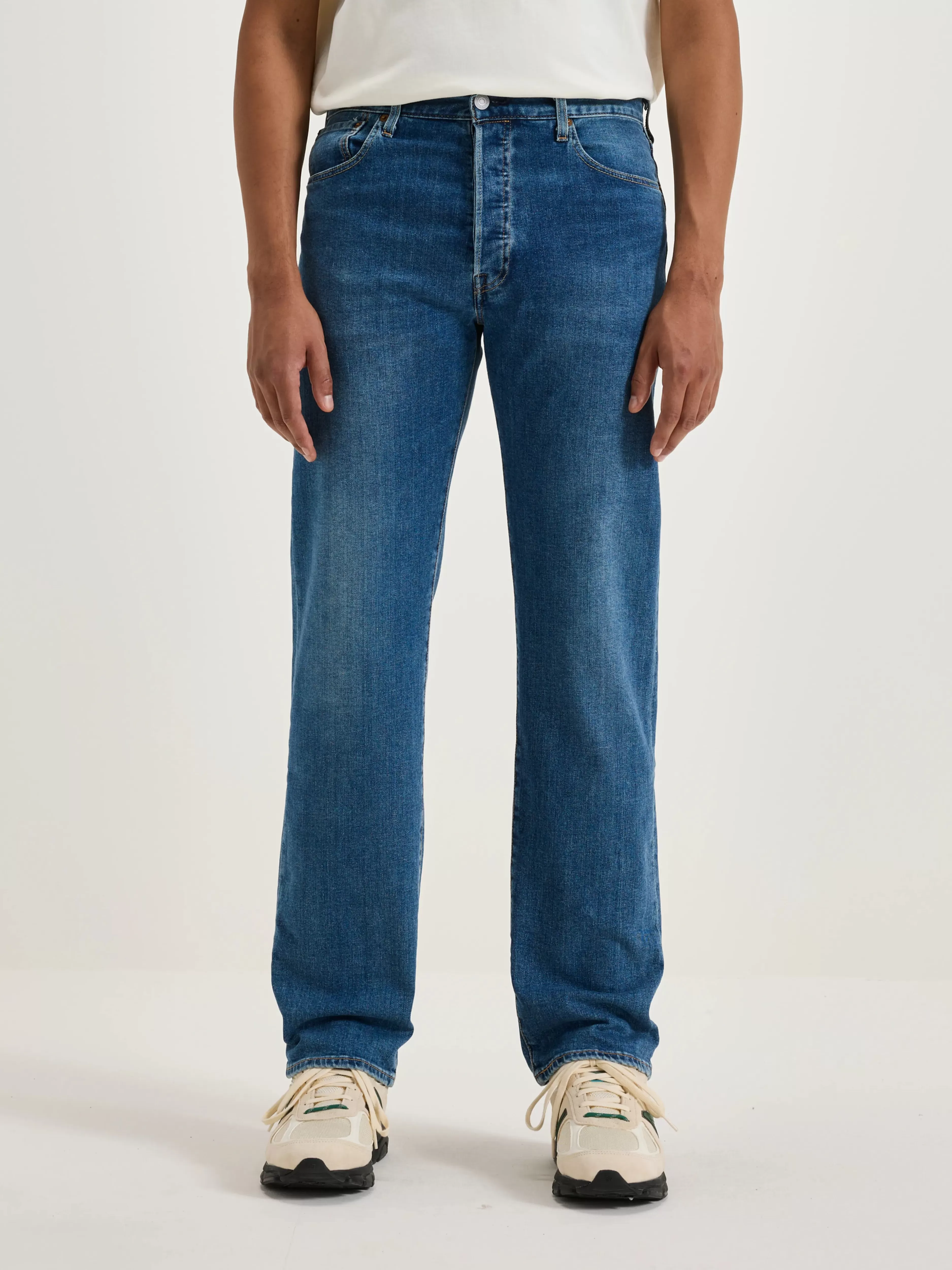Jean 501™ Classique - Le Modèle Emblématique de Levi's® Depuis 1883 : L'Indémodable Par Excellence Pour Une Silhouette Intemporelle