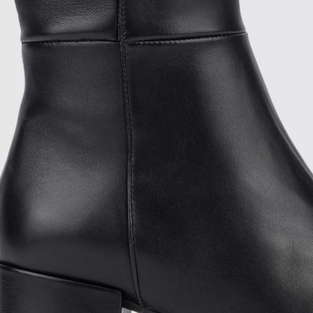 Aquatalia - Bottines Lizetta Noir en Cuir Souple - Style Urbain & Prix Doux