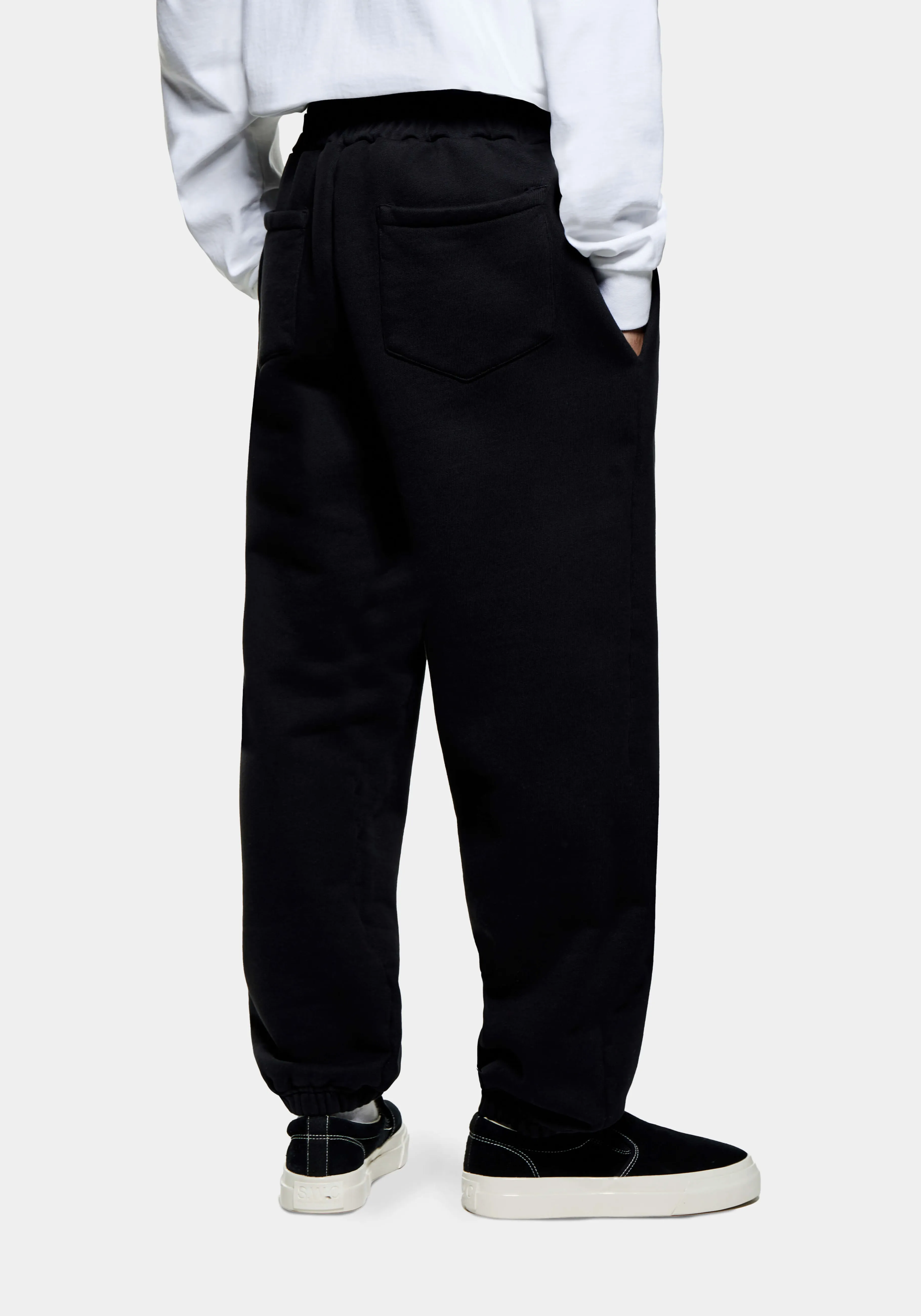 Pantalon jogging ajusté MKI Miyuki Zoku - Coupe moderne avec revers - Tissu premium 800 g/m² - Survêtement confortable pour look décontracté - Collection urbaine automne/hiver