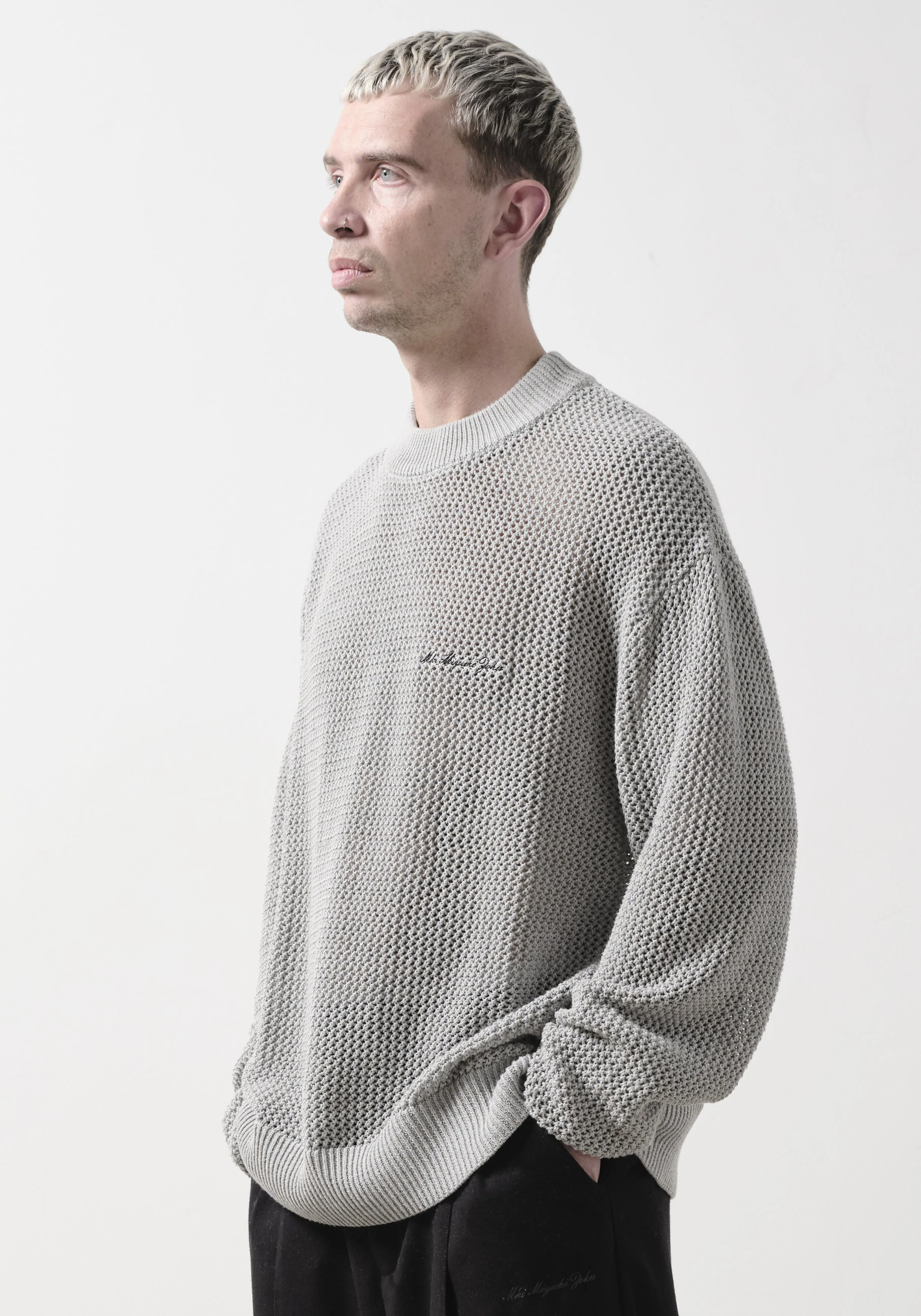 MKI Miyuki Zoku - Pull confortable en maille souple | Collection tricot contemporain