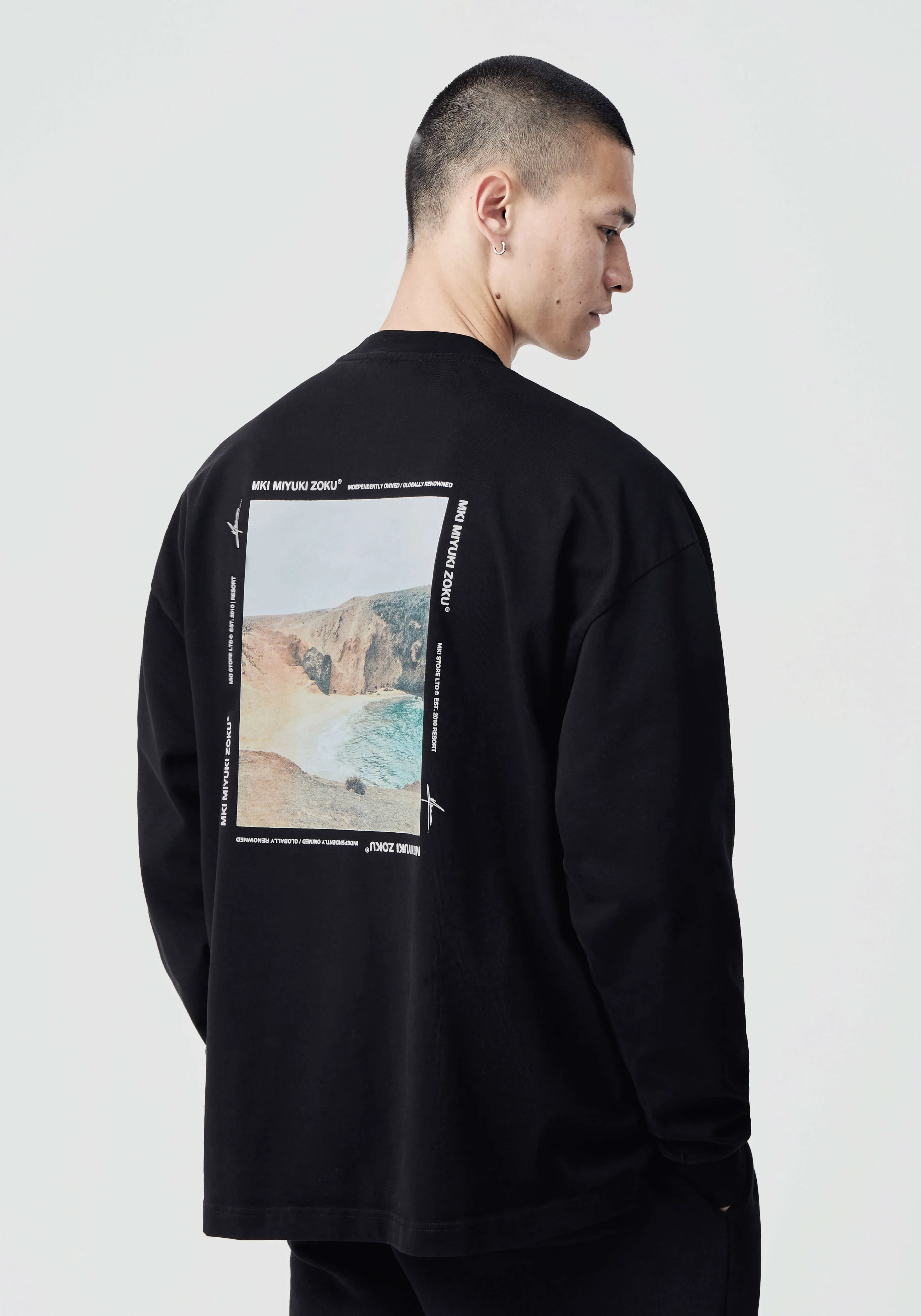 T-shirt élégant manches longues MKI Miyuki Zoku - Motifs vacances - Confortable et stylé