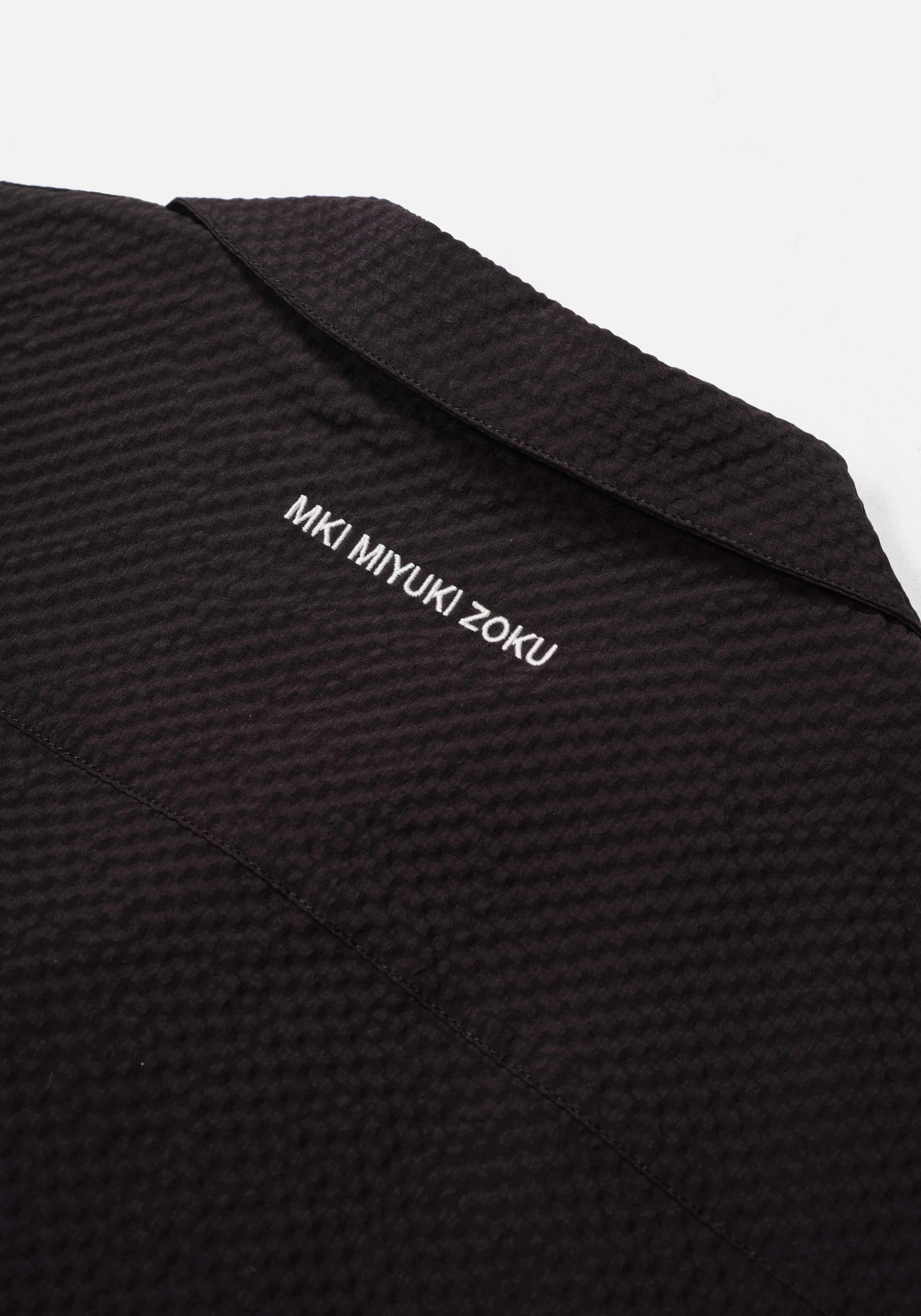 MKI - Chemise d'été Miyuki Zoku en Seersucker - Légère et Respirante pour Voyages - Style Décontracté Élégant
