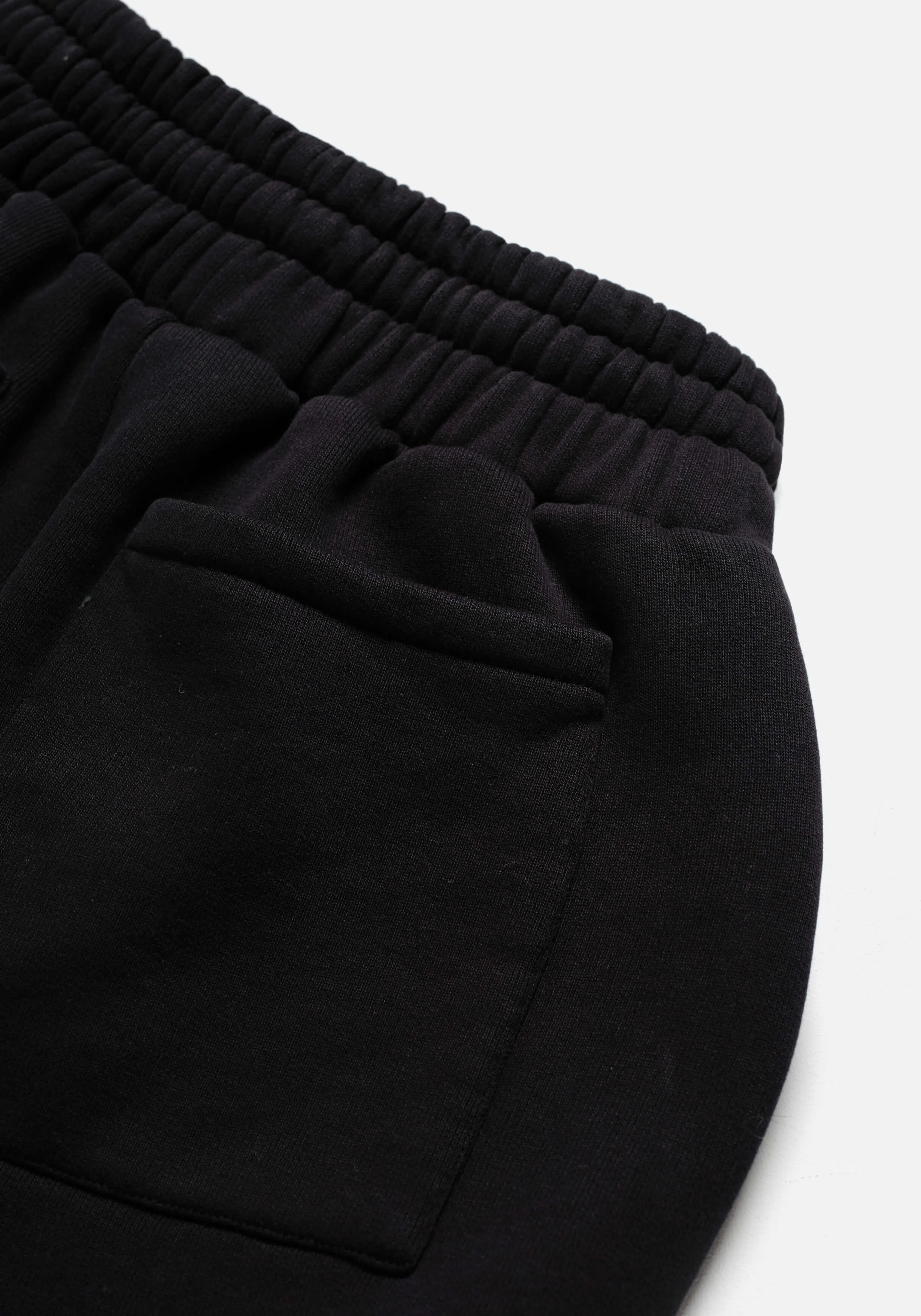 MKI Miyuki Zoku - Collection Style Urbain : Shorty en Jersey Confy & Pantalons de Sport Polyvalents