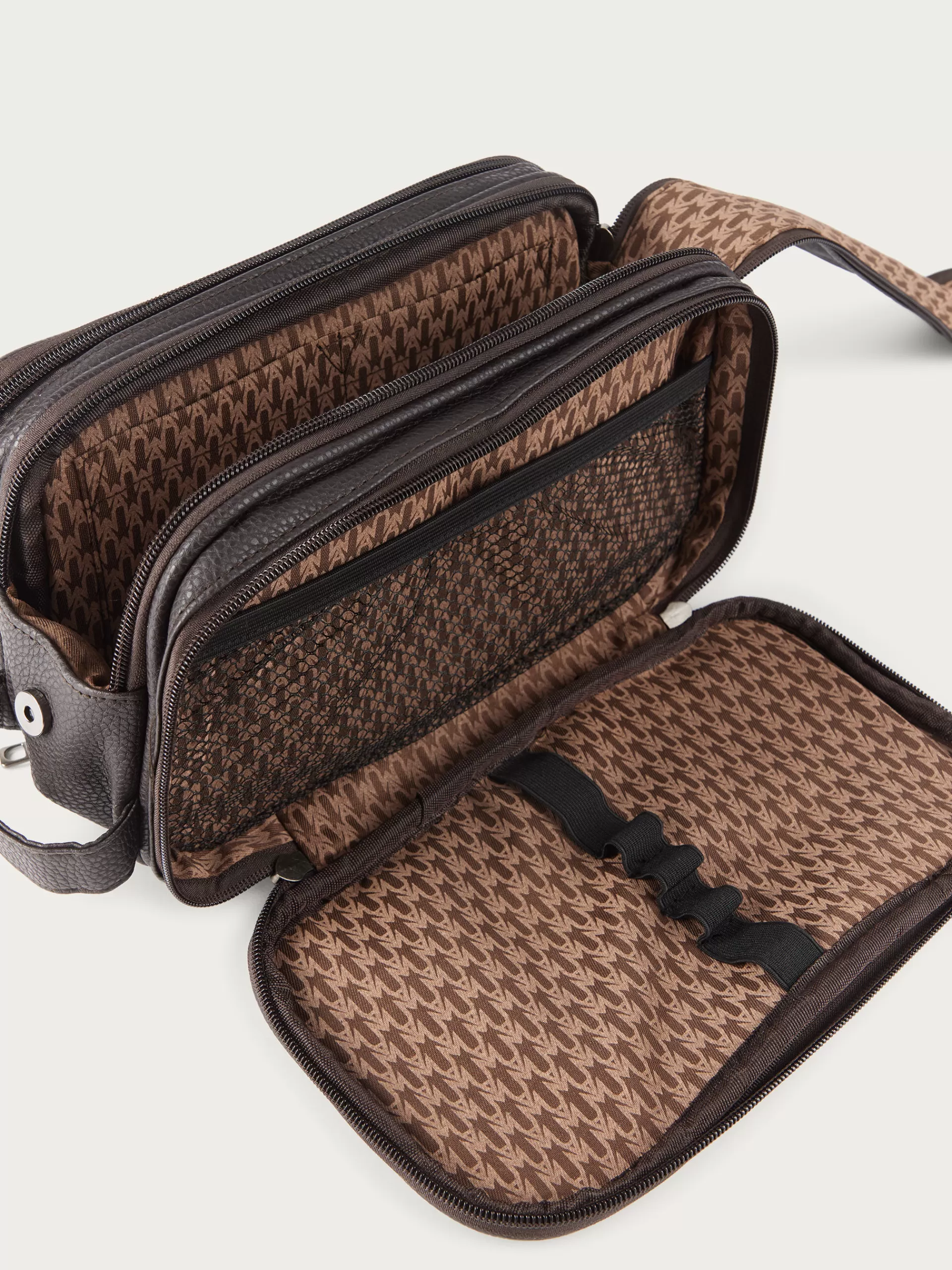 Trousse de Toilette Rocco en Cuir Véritable Brun Chic - Collection Alvaro Moreno Printemps 2024
