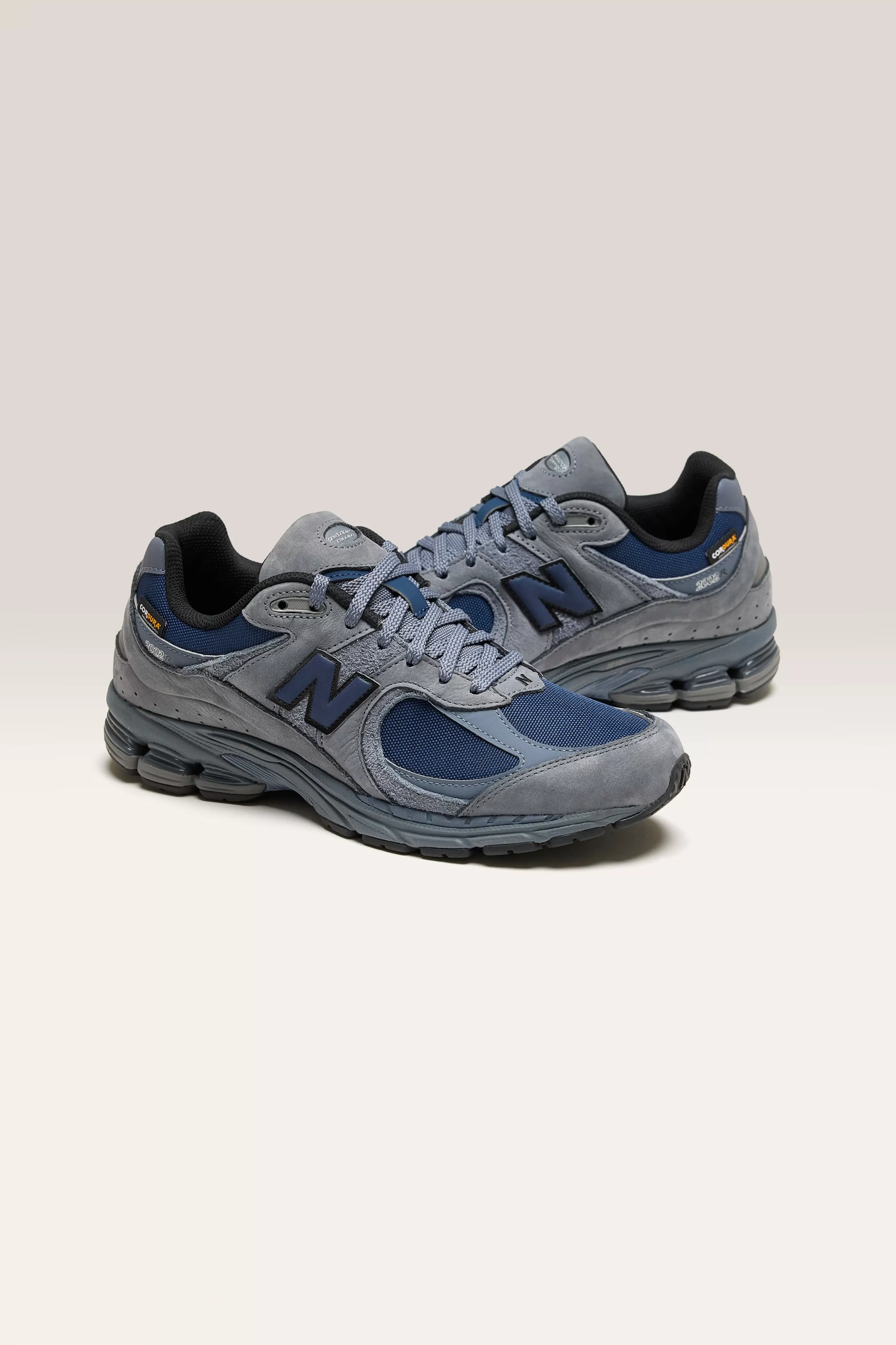 Découvrez la New Balance® 2002R - Chaussures Homme : Confort Premium & Style Urbain 

(Alternative : Chaussures de Sport New Balance 2002R Pour Hommes - Confort Optimal & Design Intemporel | Collection Exclusive 2024)