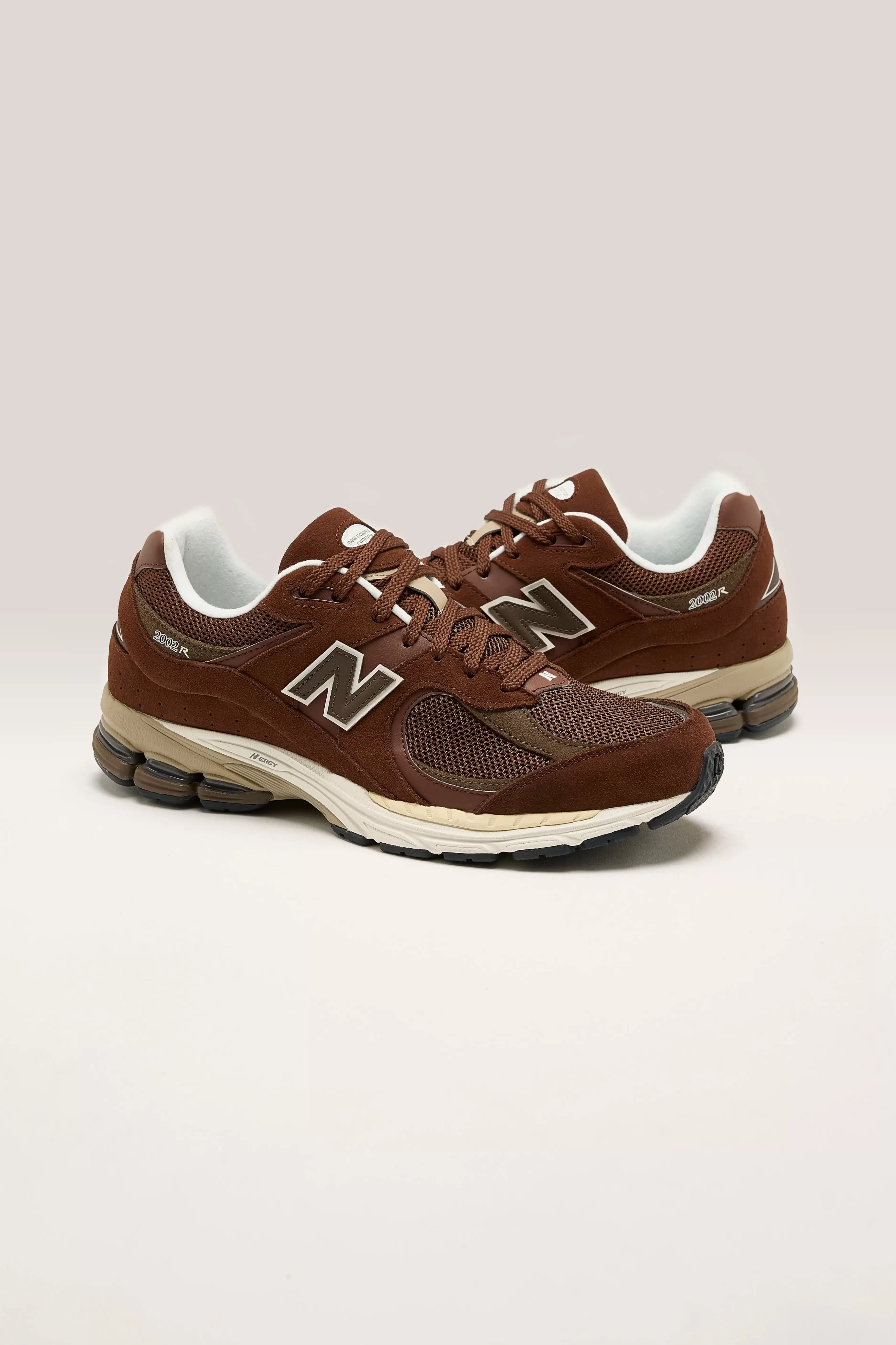 New Balance 2002R Chaussures de Sport Pour Hommes - Collection Urbaine & Style Intemporel 2023