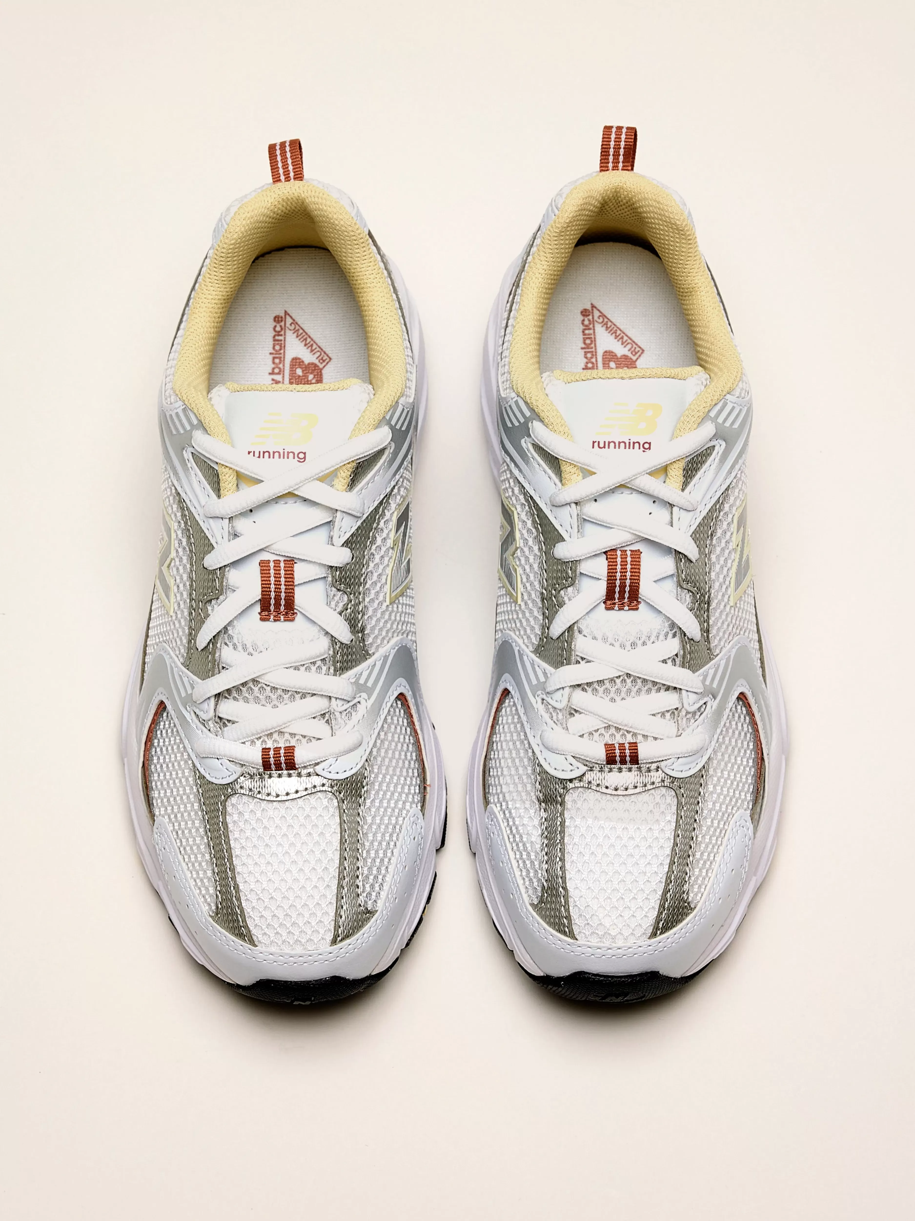 New Balance 530 Femme : Offre Éclair à Saisir dès Maintenant !