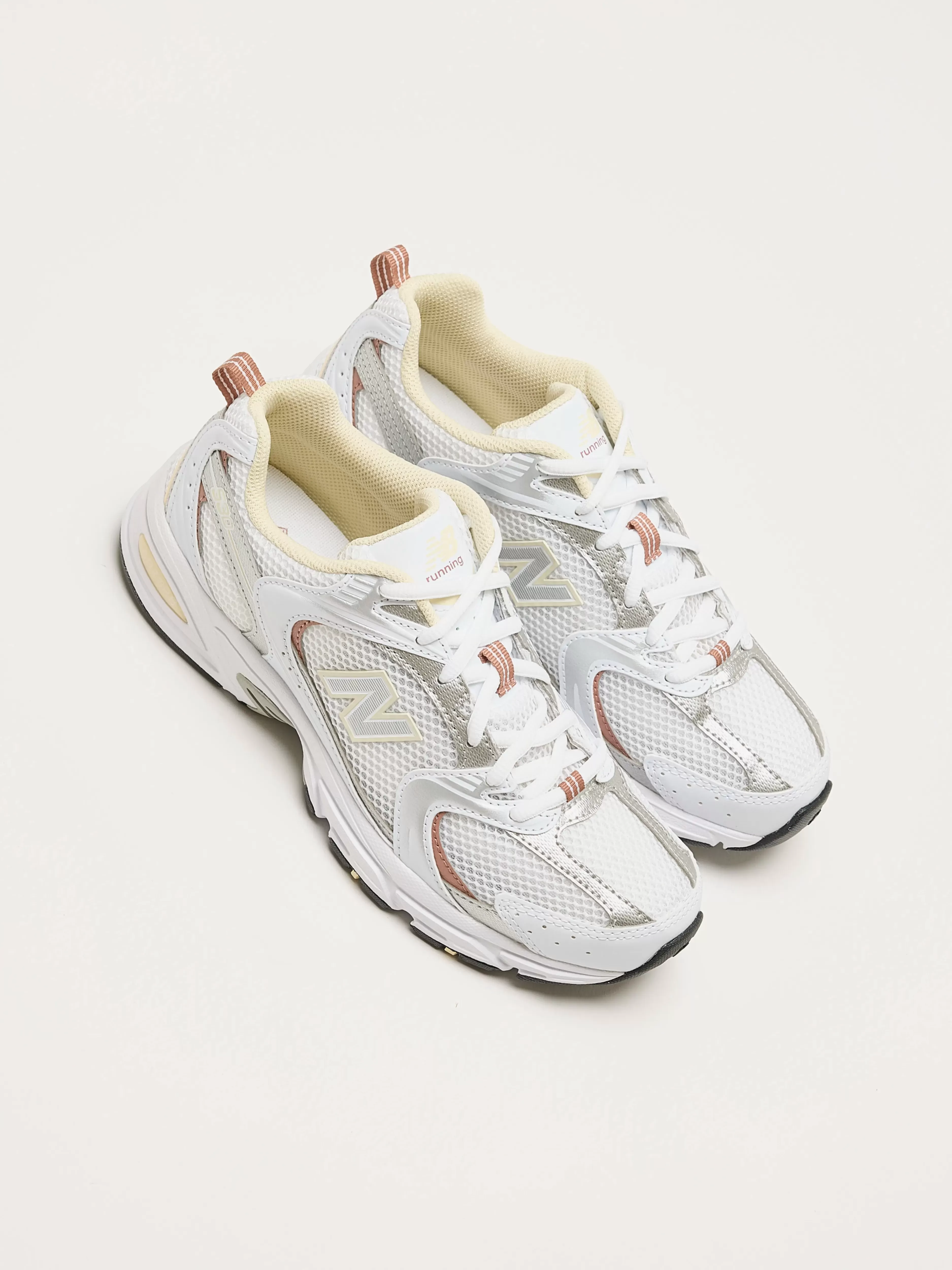 New Balance 530 Femme : Offre Éclair à Saisir dès Maintenant !