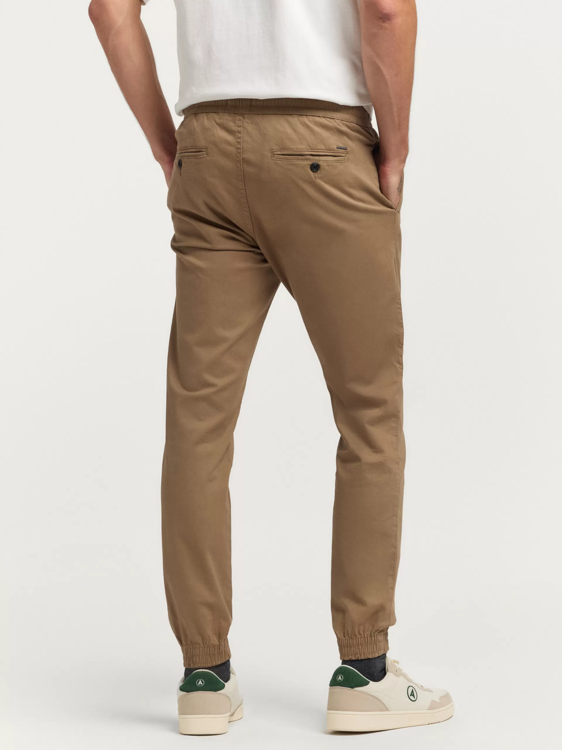 Pantalon Ander Alvaro Moreno en Camel - Promotion Limitée ! Dernières Pièces Disponibles !