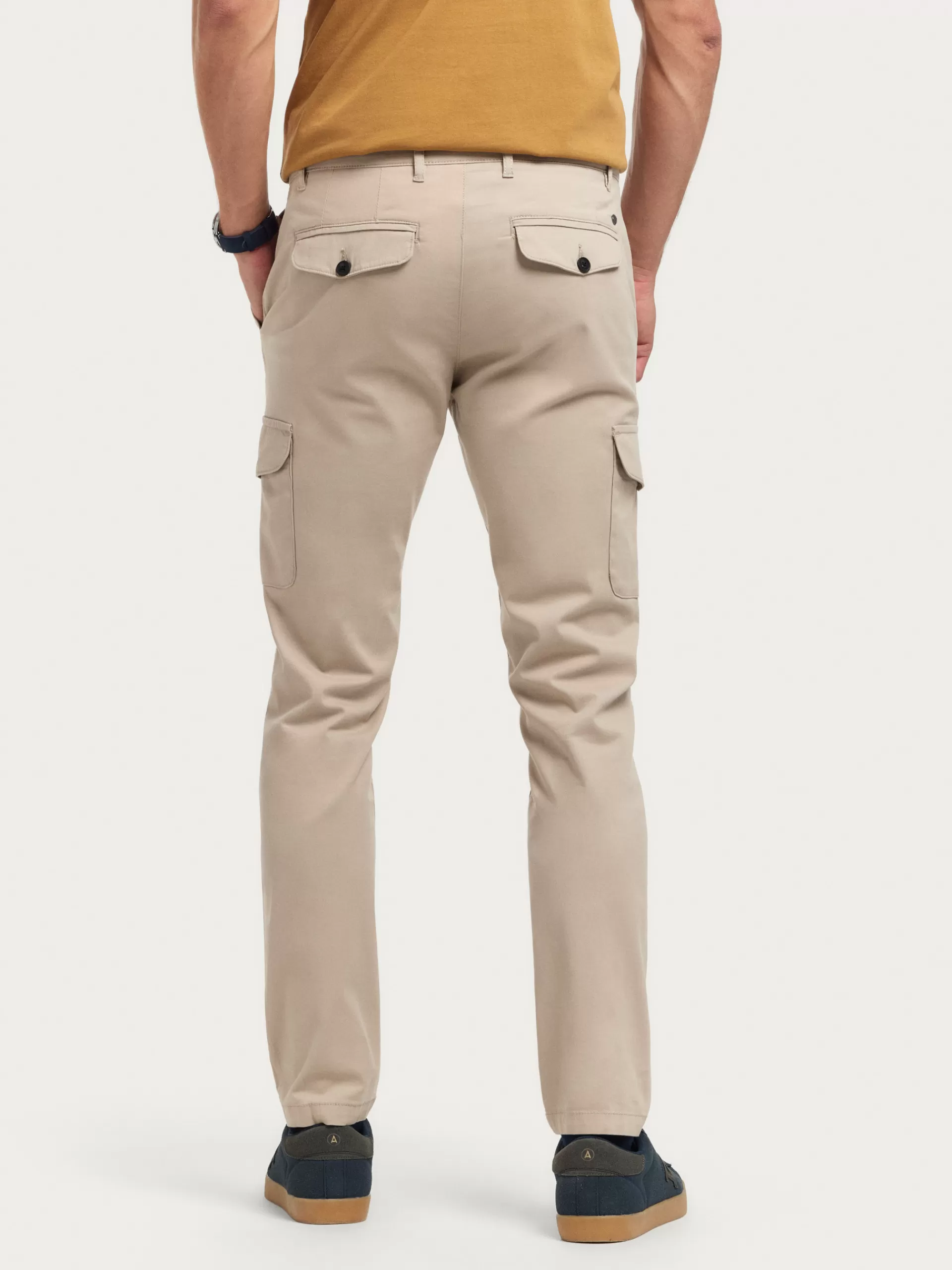 Pantalon Slim Buffalo Alvaro Moreno - Jean Taille Haute Élégant en Toile Beige Détails Tendance, Coupe Confortable pour un Look Urbain Moderne