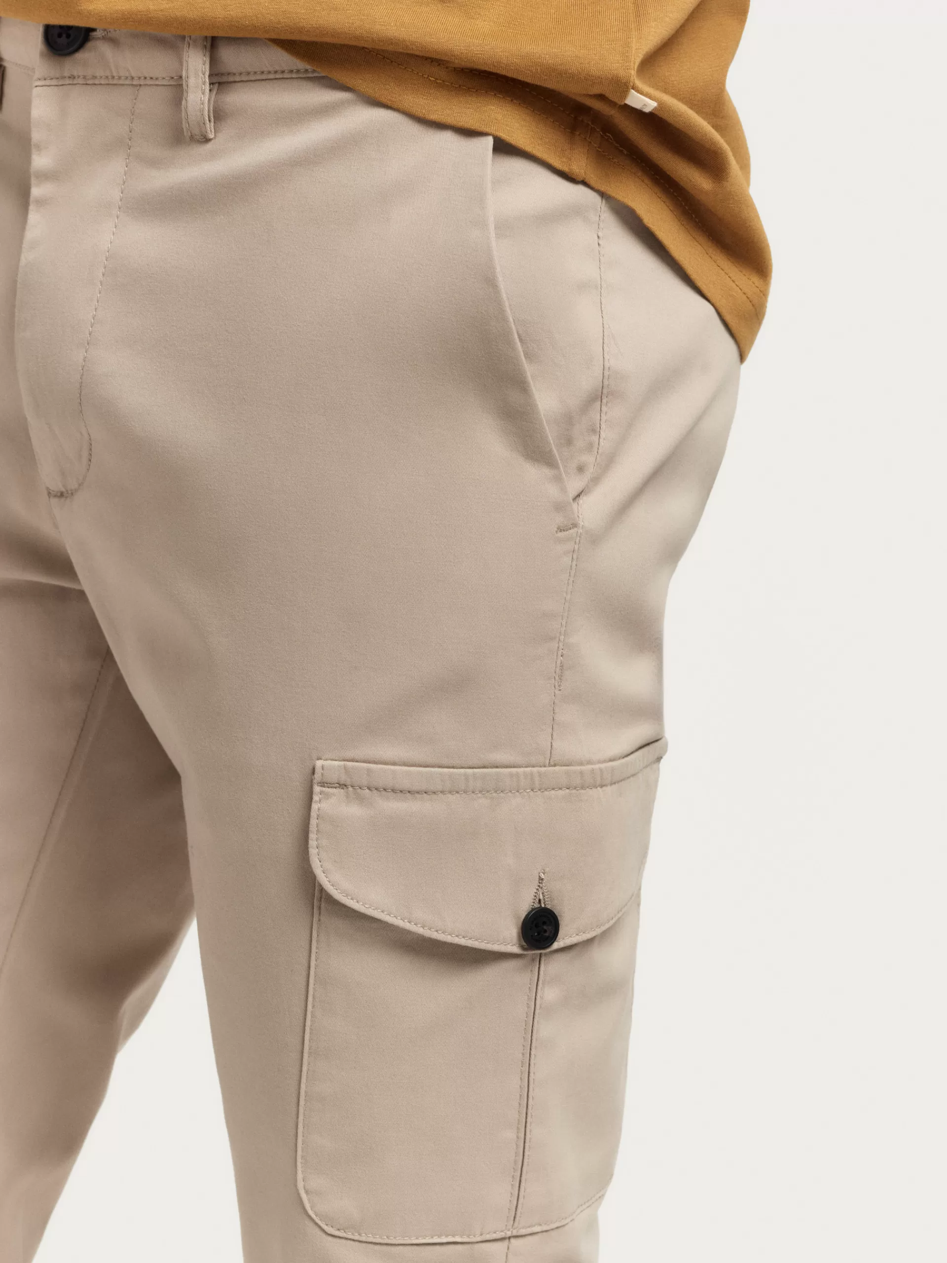 Pantalon Slim Buffalo Alvaro Moreno - Jean Taille Haute Élégant en Toile Beige Détails Tendance, Coupe Confortable pour un Look Urbain Moderne
