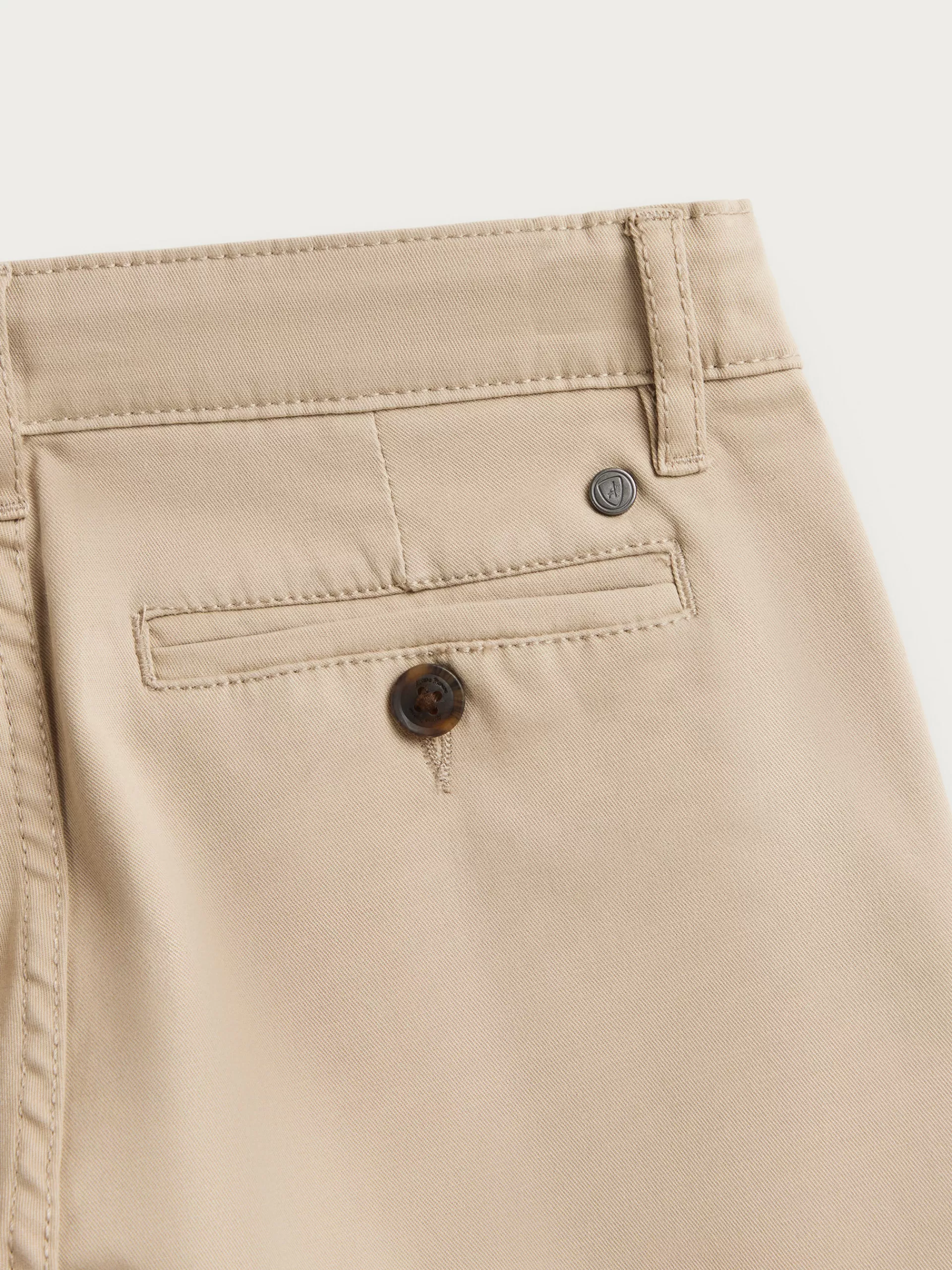 Pantalon chino enfant Alvaro Moreno - Taille confortable en beige sable • Promotion éclair été 2024 • Confortable & léger pour activités quotidiennes