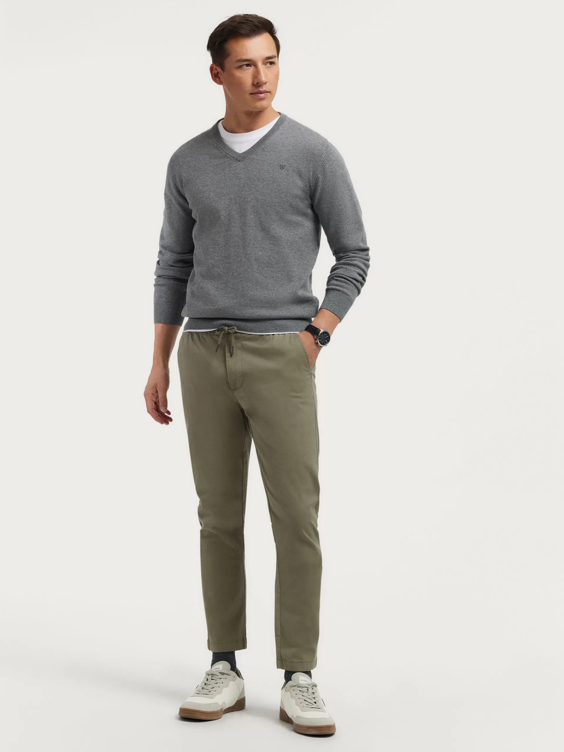 Pantalon Slim Dalton Vert Sapin - Collection Printemps-Été 2024 par Maison Alvaro Moreno | Coupe Confortable & Style Urbain