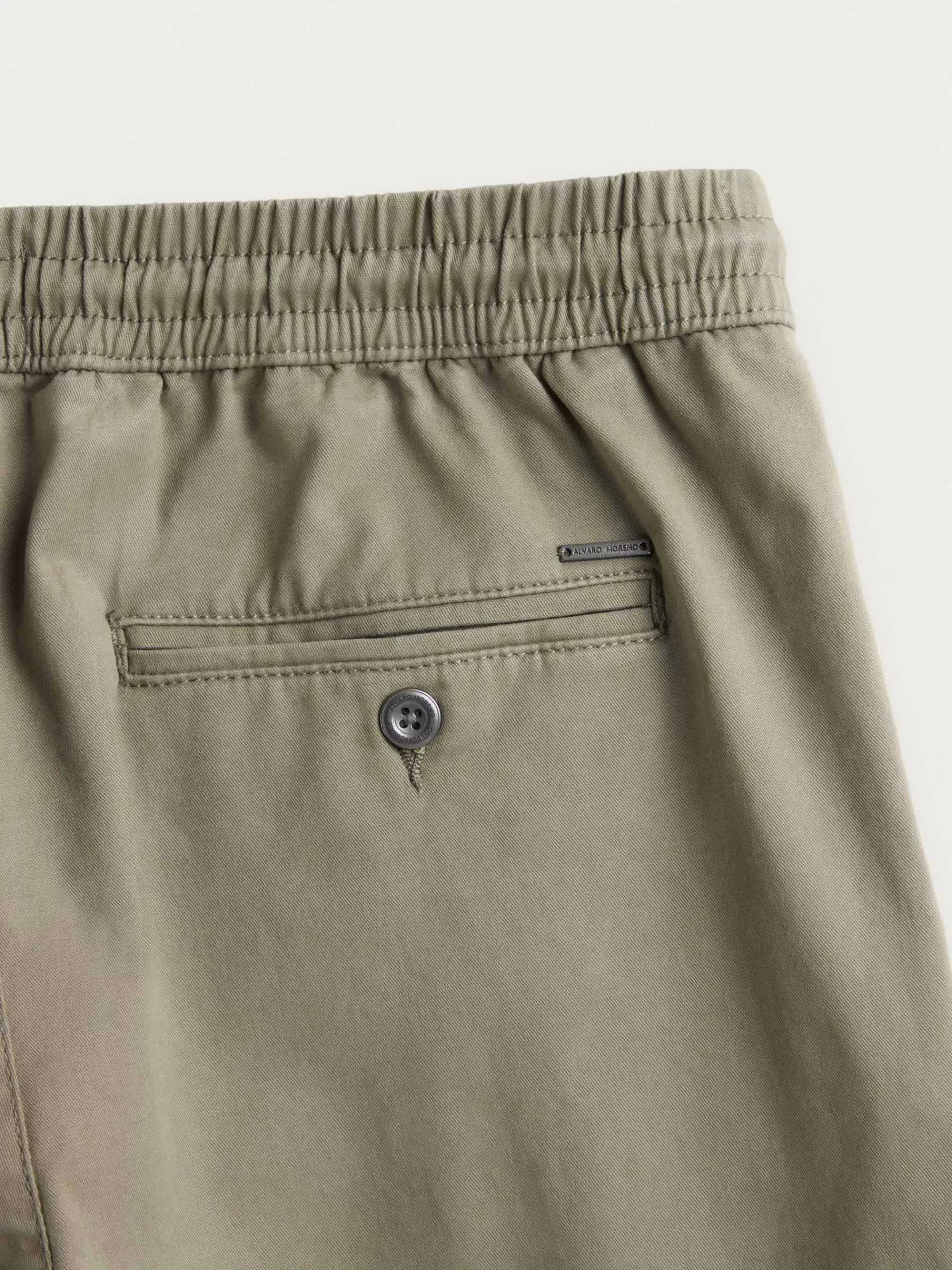Pantalon Slim Dalton Vert Sapin - Collection Printemps-Été 2024 par Maison Alvaro Moreno | Coupe Confortable & Style Urbain