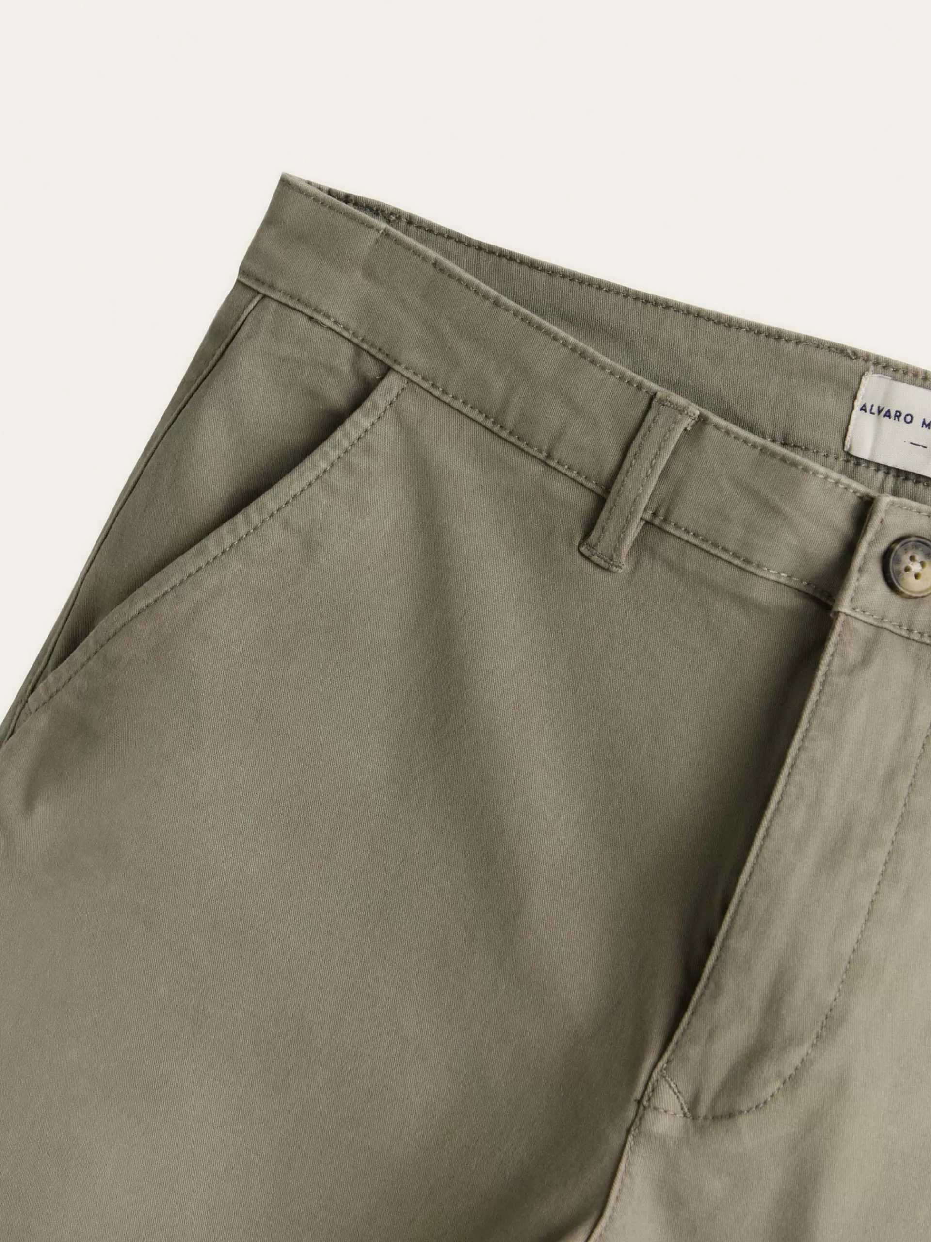 Pantalon Elvis Vert Taille Haute - Coupe Slim Confortable | Collection Printemps par Alvaro Moreno